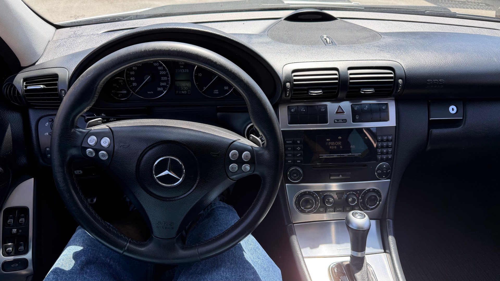 MERCEDES-BENZ C 220 CDI Avantgarde Sport Edition-image-8