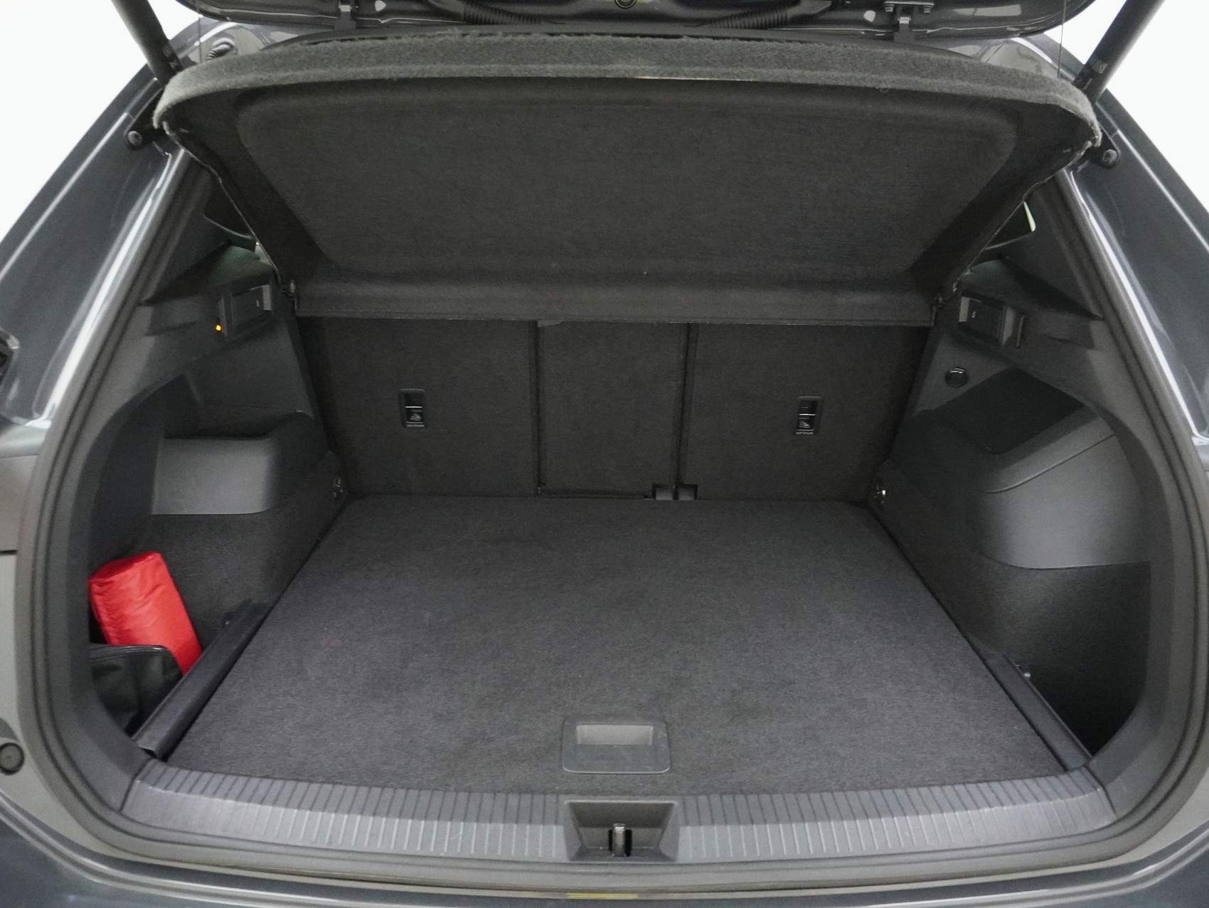 VW Tiguan 2.0 TSI DSG R-Line Black Style 4Motion-image-11