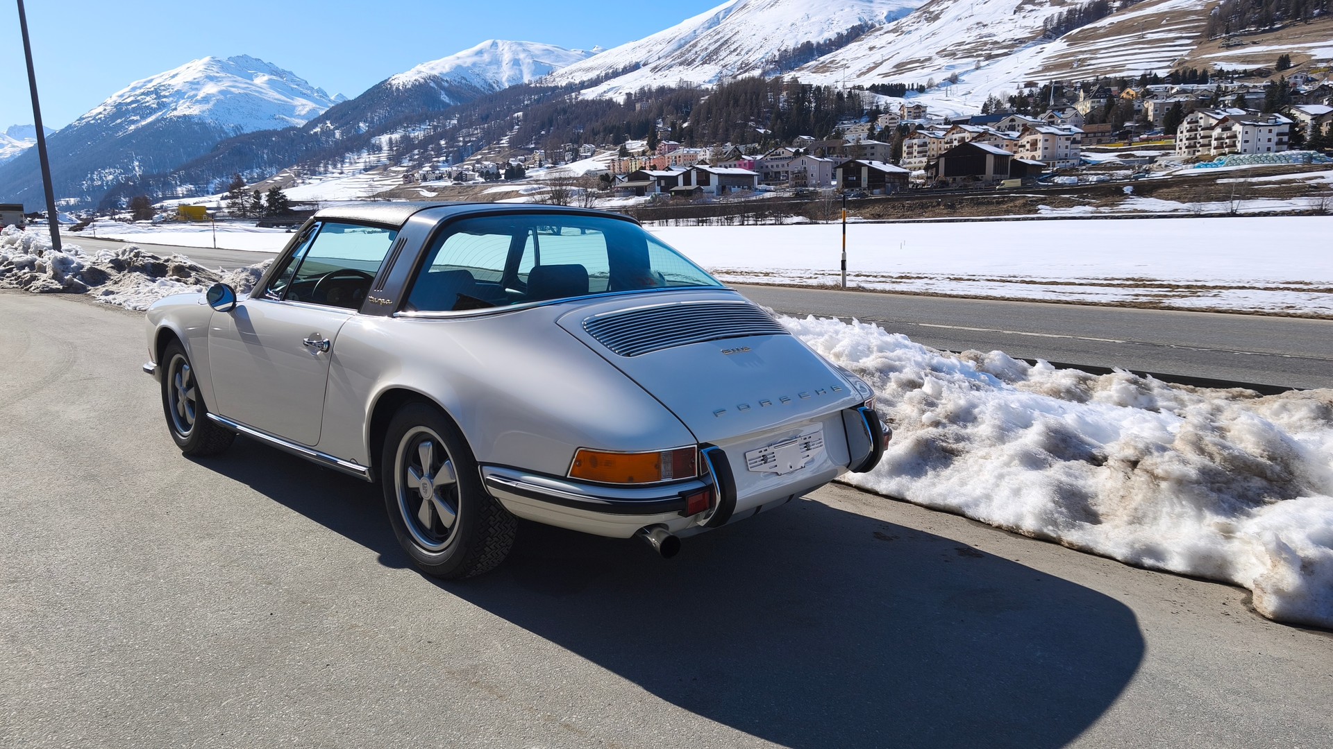 PORSCHE 911S Targa-image-2
