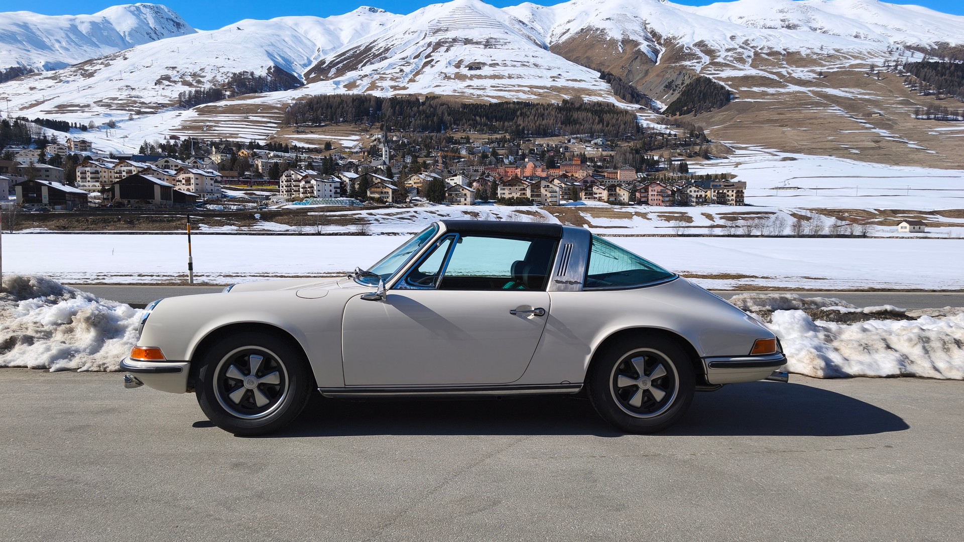 PORSCHE 911S Targa-image-1