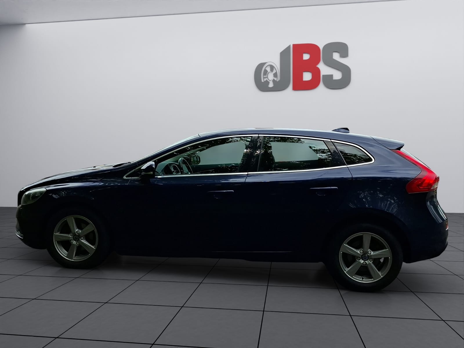 VOLVO V40 D2-image-3