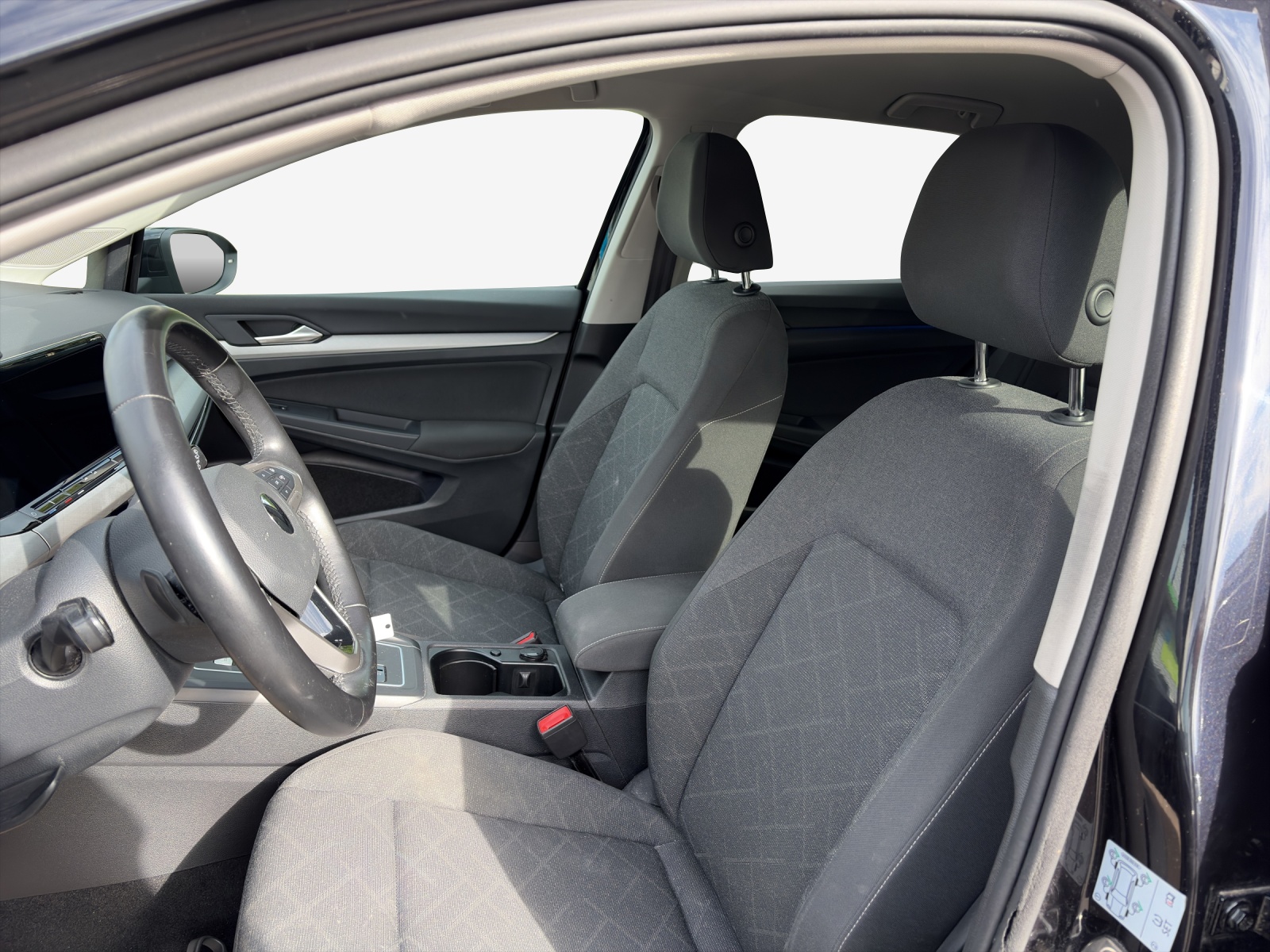 VW Golf 1.0 eTSI mHEV ACTLife DSG-image-7