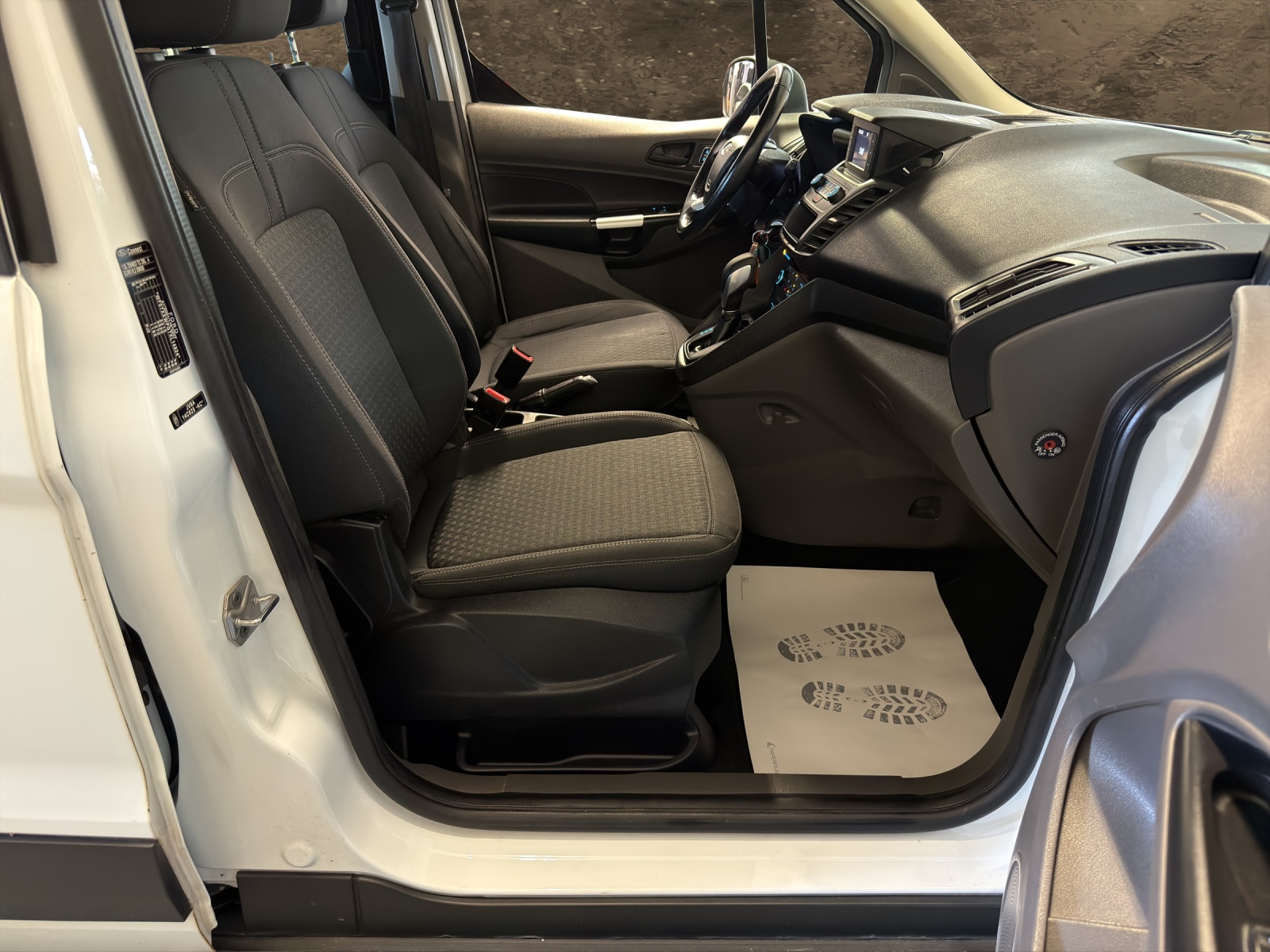 FORD Tourneo Connect 1.5 EcoBlue Trend Automat-image-11
