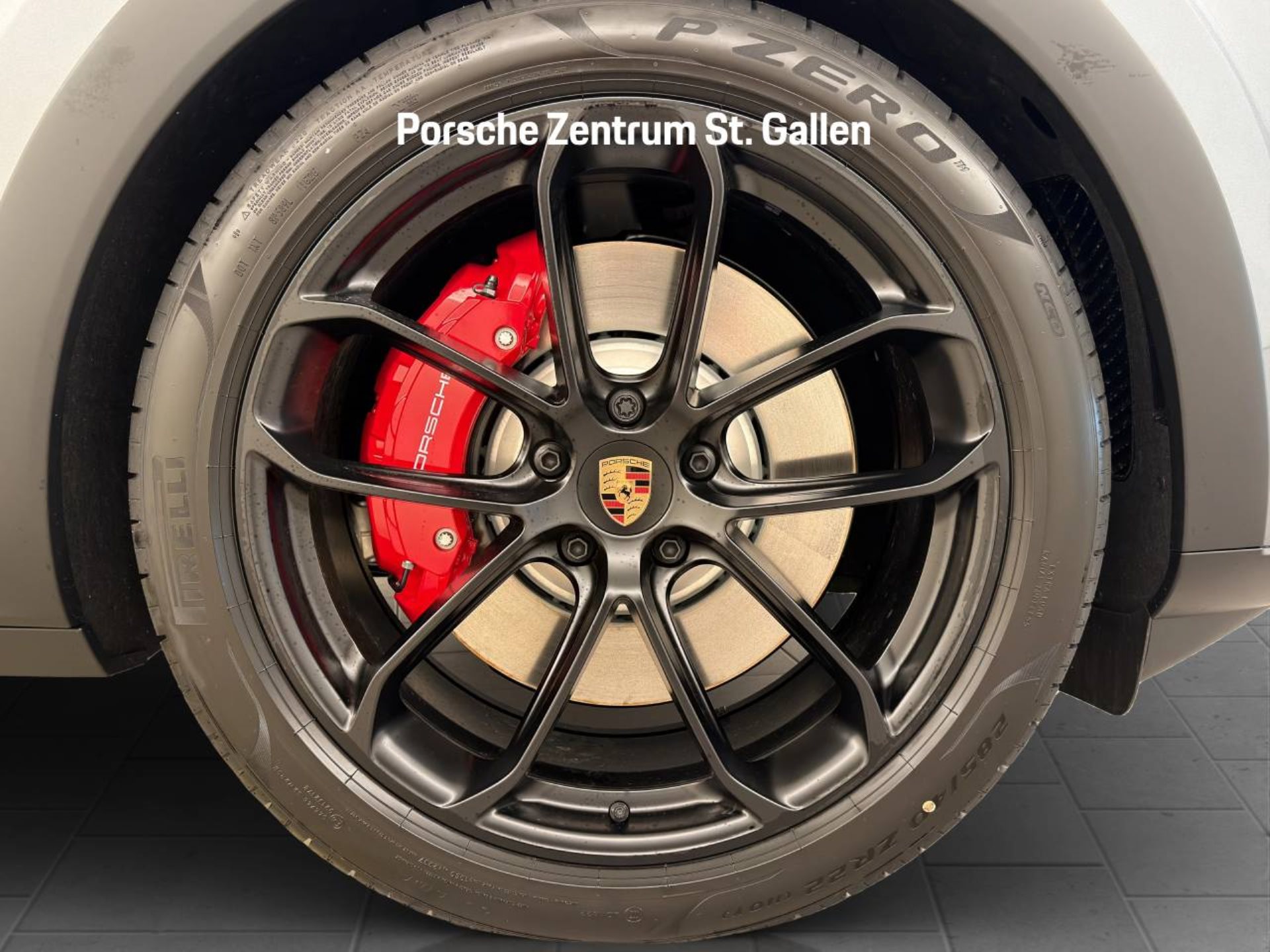 PORSCHE Cayenne GTS Coupé-image-11