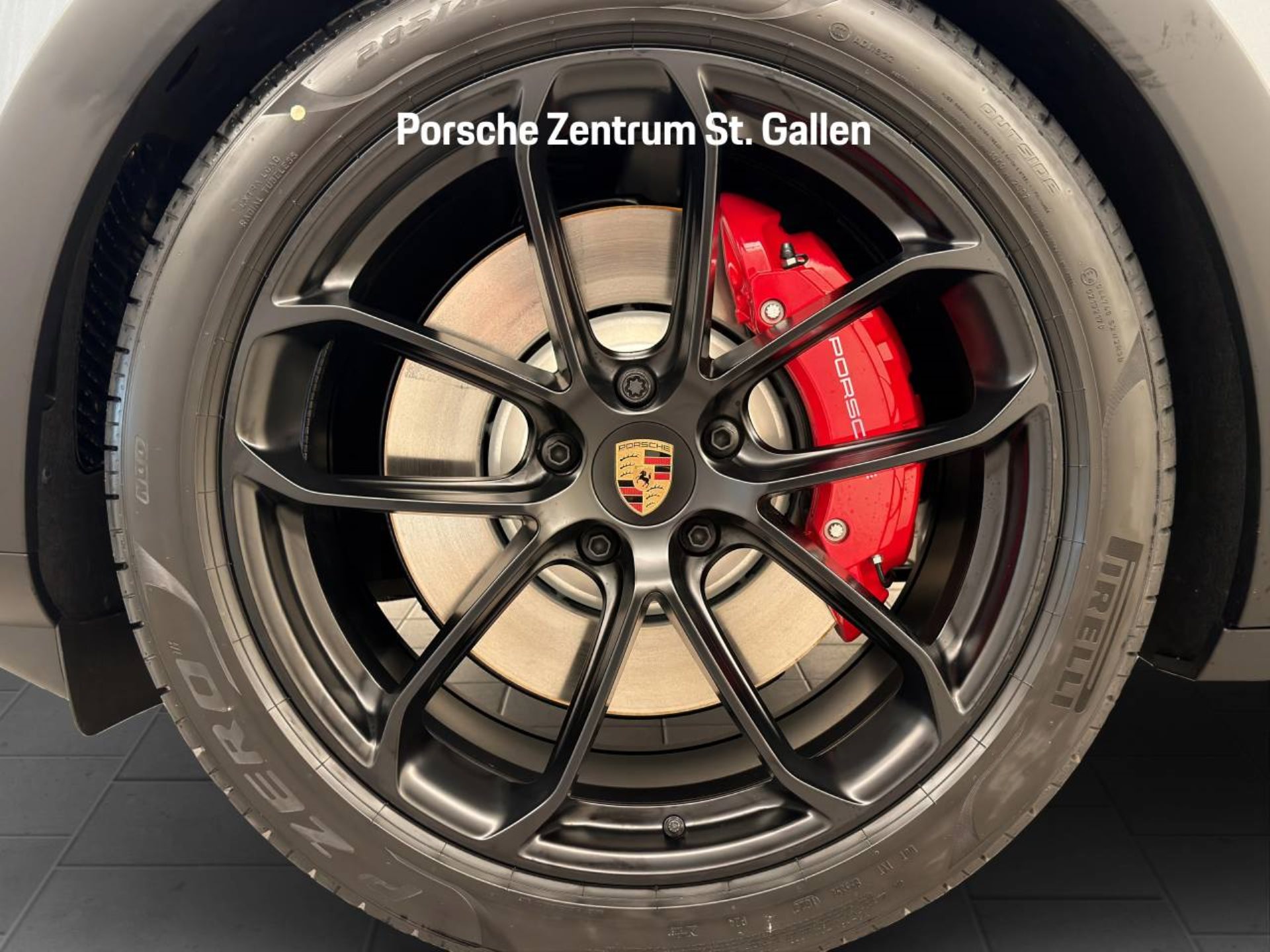 PORSCHE Cayenne GTS Coupé-image-10