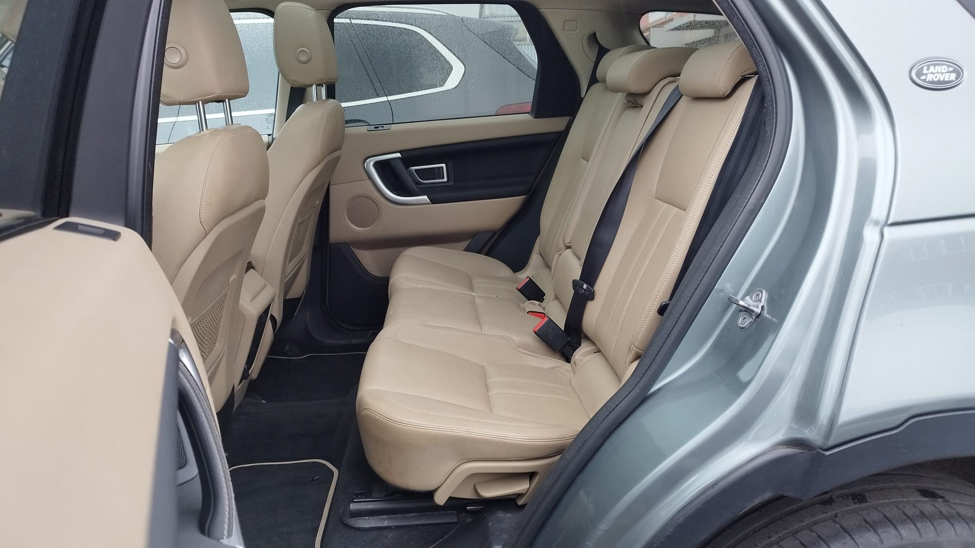 LAND ROVER Discovery Sport 2.0 Si4 HSE Luxury AT9-image-5
