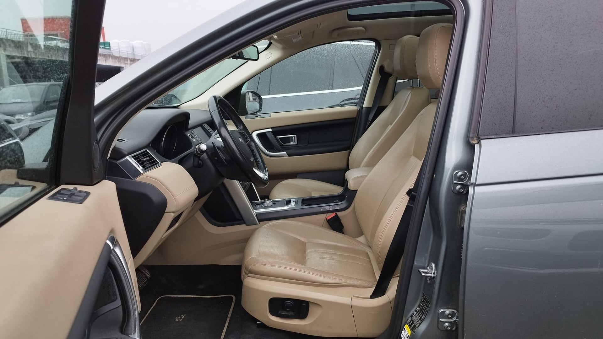LAND ROVER Discovery Sport 2.0 Si4 HSE Luxury AT9-image-8