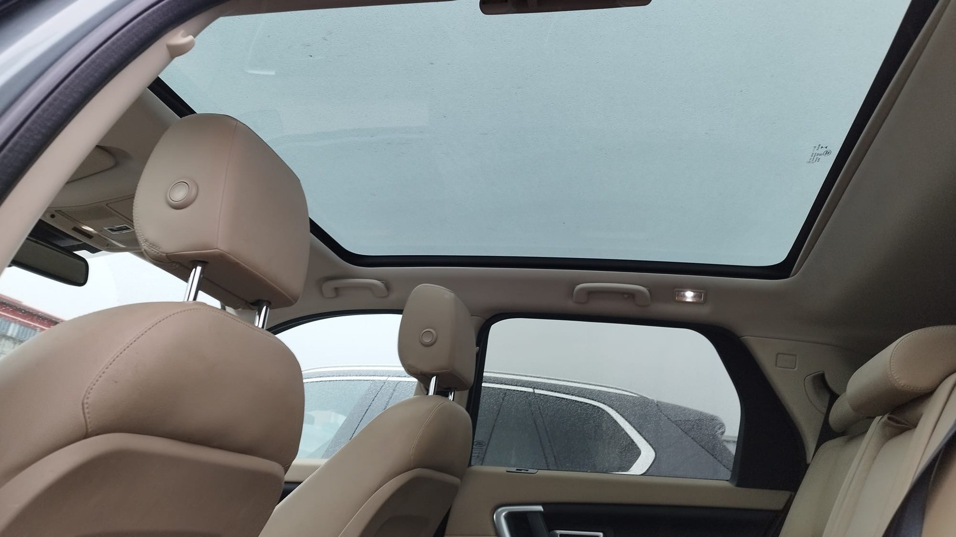 LAND ROVER Discovery Sport 2.0 Si4 HSE Luxury AT9-image-11