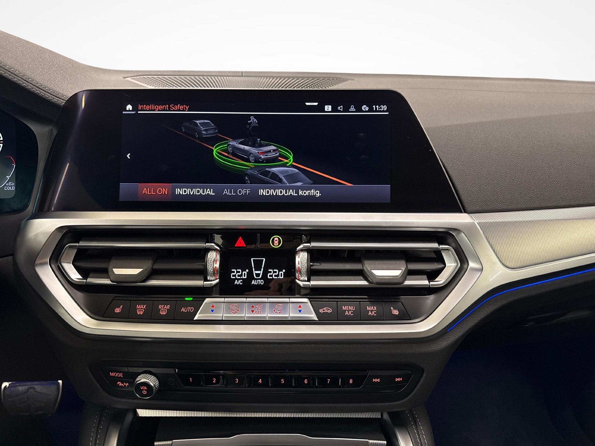 BMW 420i SAG Cabrio-image-15