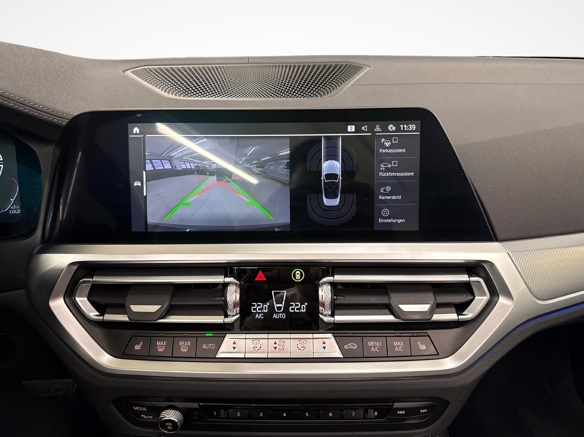 BMW 420i SAG Cabrio-image-14
