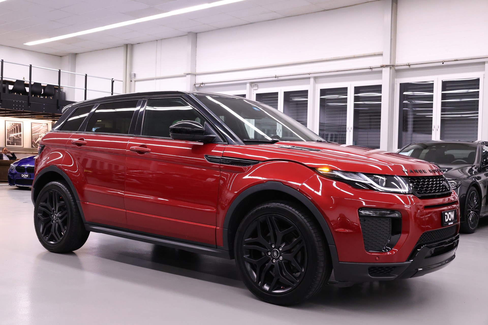 LAND ROVER Range Rover Evoque 2.0 TD4 HSE Dynamic-image-1