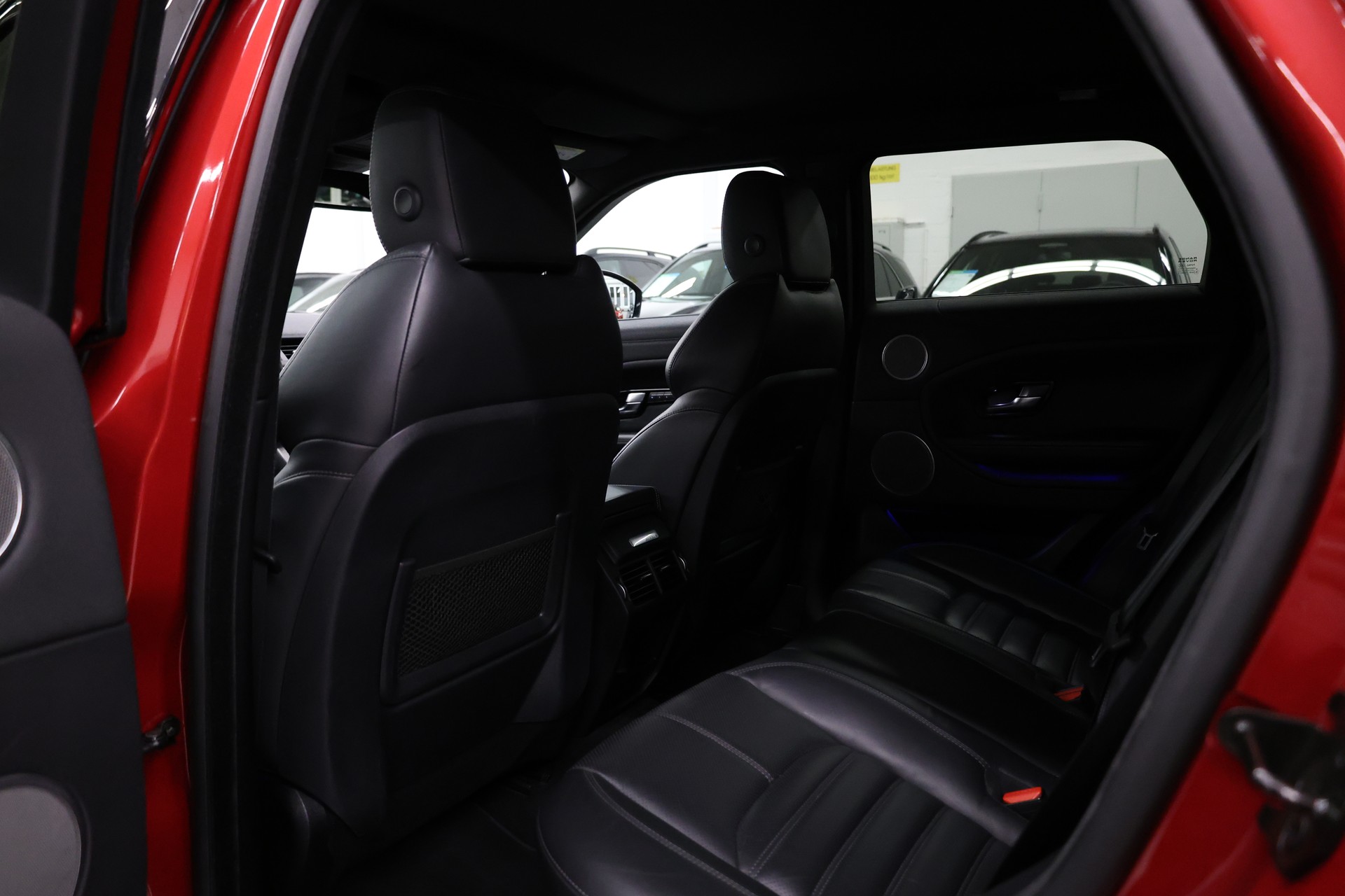 LAND ROVER Range Rover Evoque 2.0 TD4 HSE Dynamic-image-24