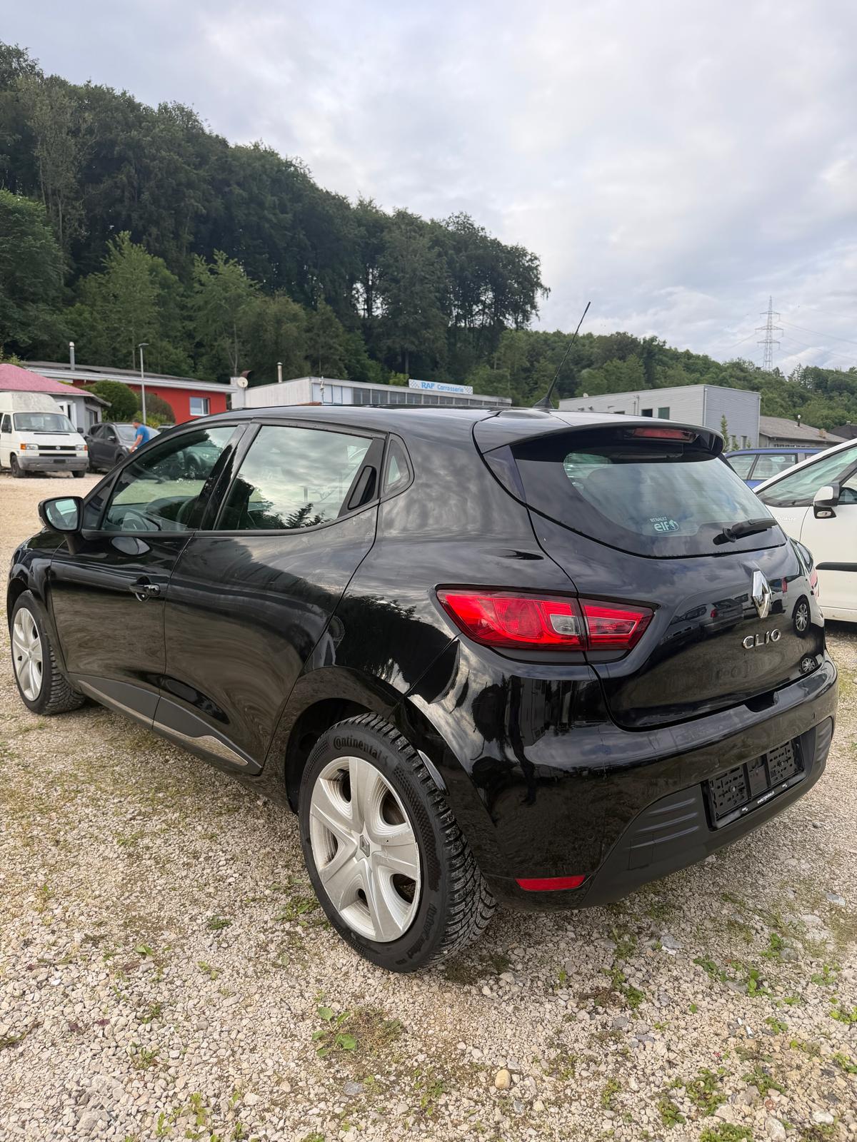 RENAULT Clio 0.9 12V Business Line-image-3