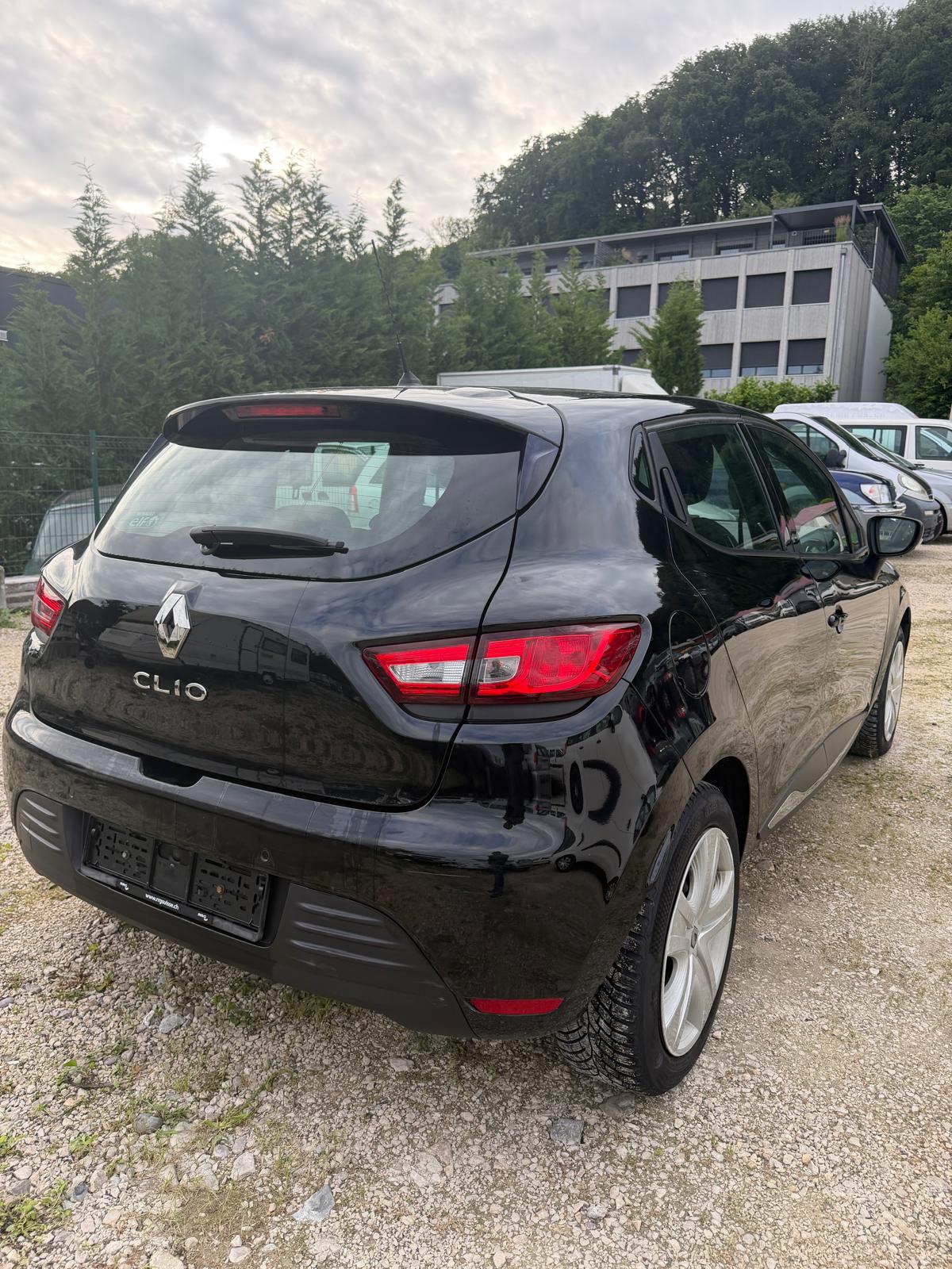 RENAULT Clio 0.9 12V Business Line-image-4