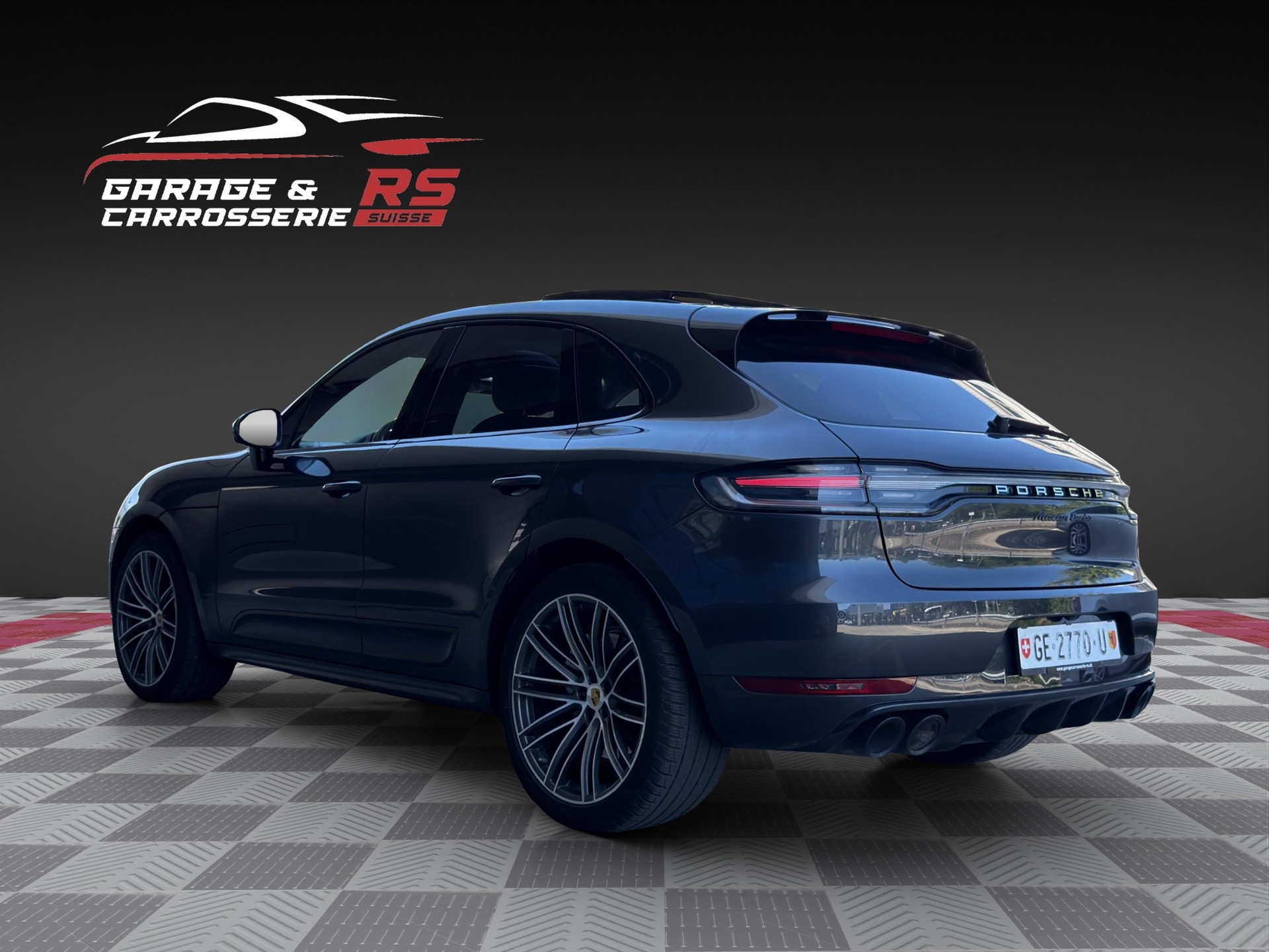 PORSCHE Macan Turbo PDK-image-1