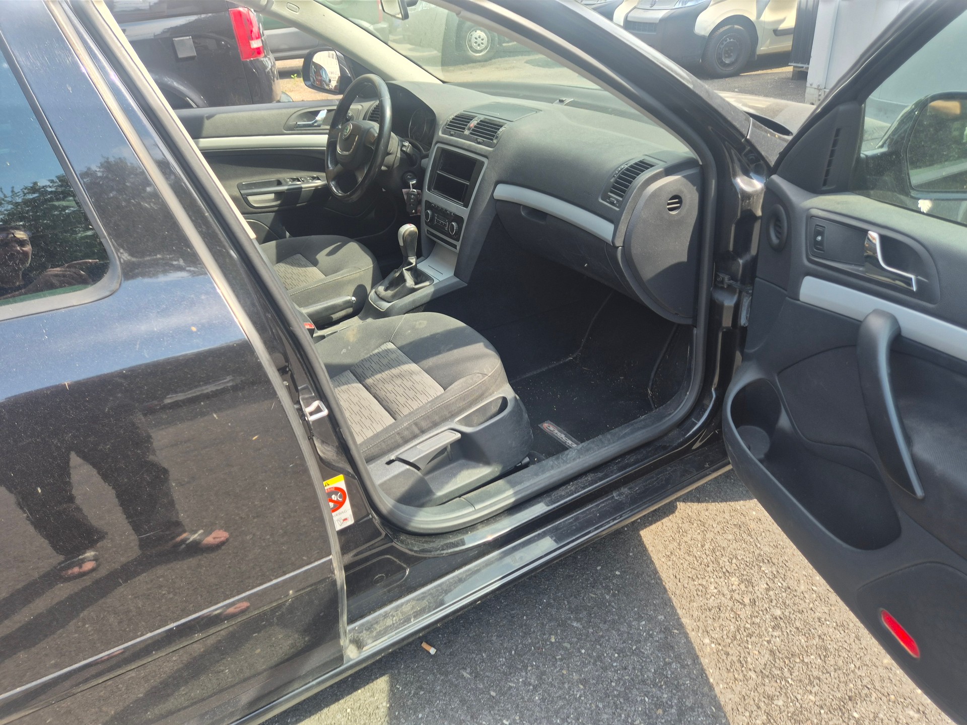 SKODA Octavia Combi 1.8 TSI Swiss Adventure 4x4-image-12