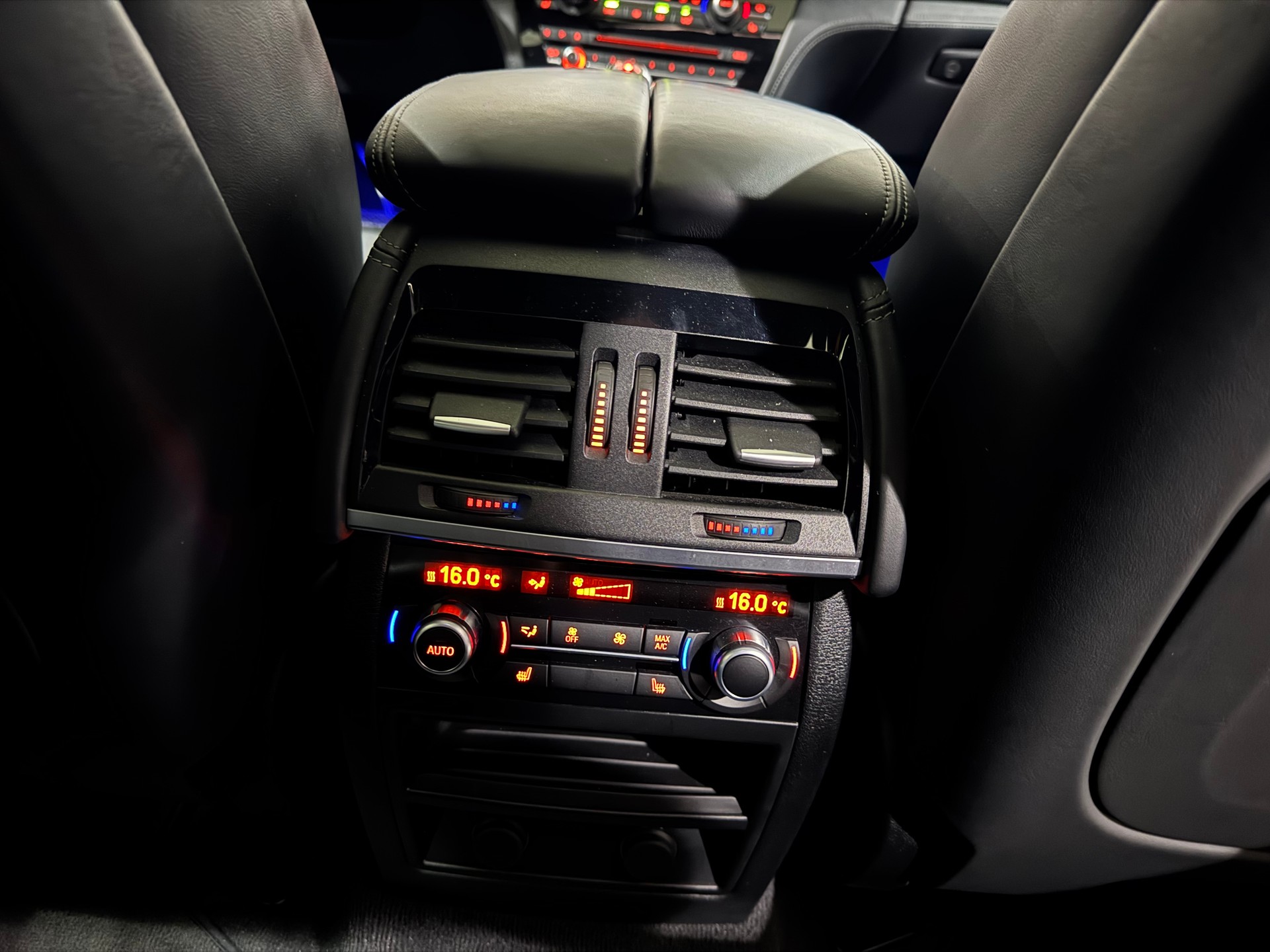 BMW X6M Steptronic-image-24