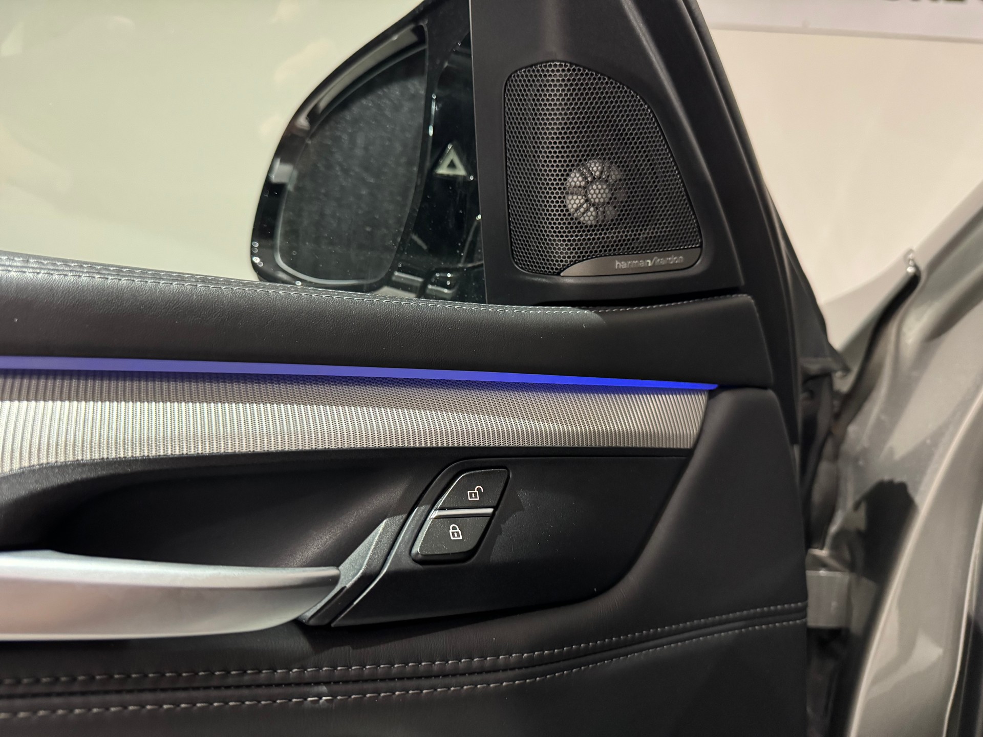 BMW X6M Steptronic-image-25