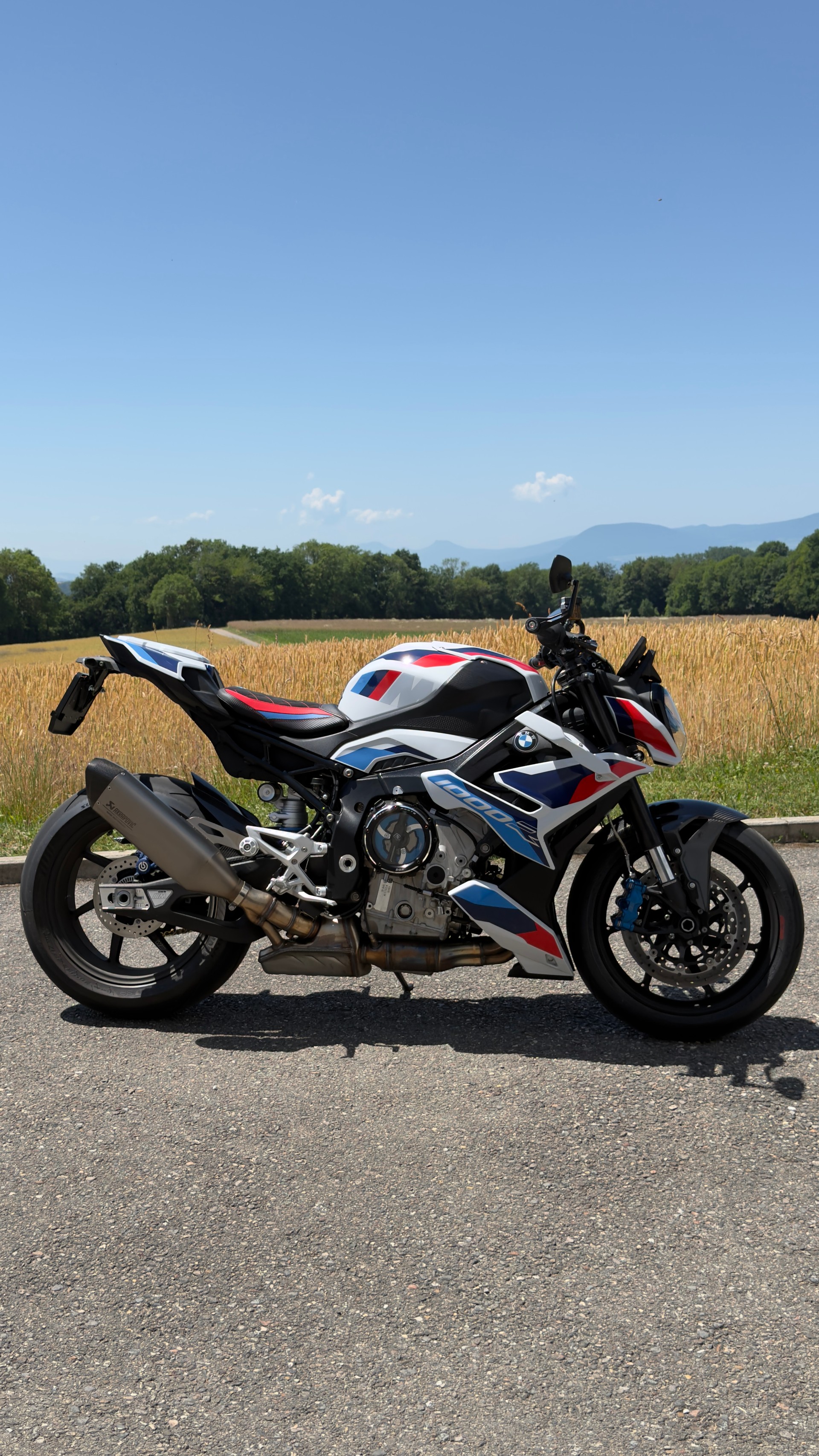 BMW M 1000 R-image-1