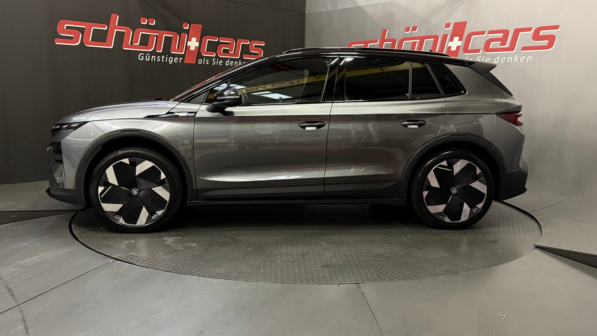 SKODA Elroq RS 4x4-image-2