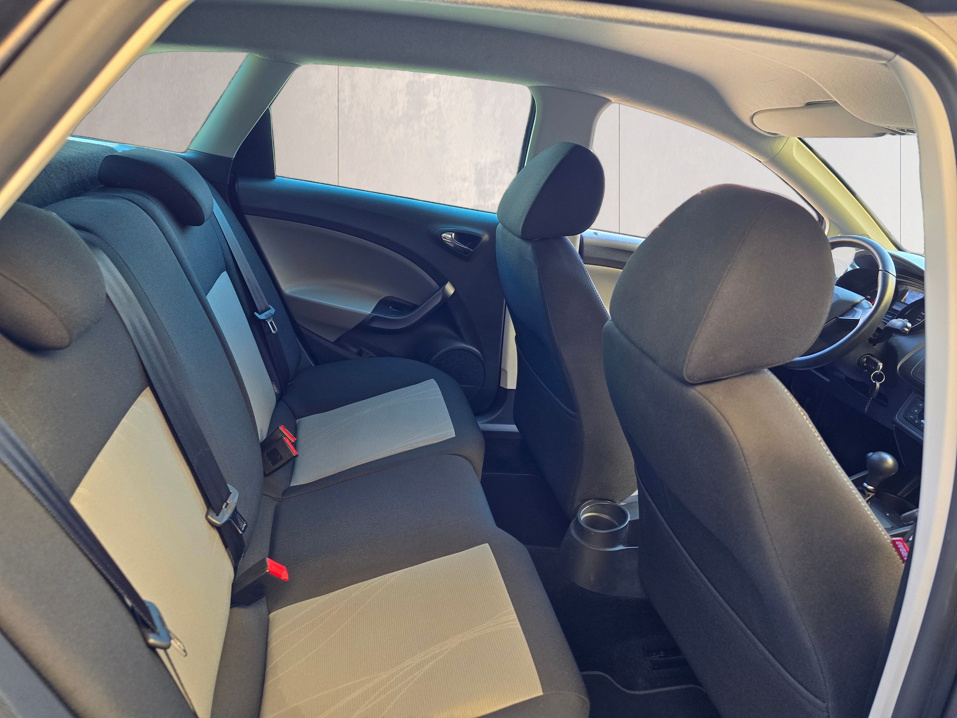 SEAT Ibiza ST 1.6 TDI Style ITECH DSG-image-14