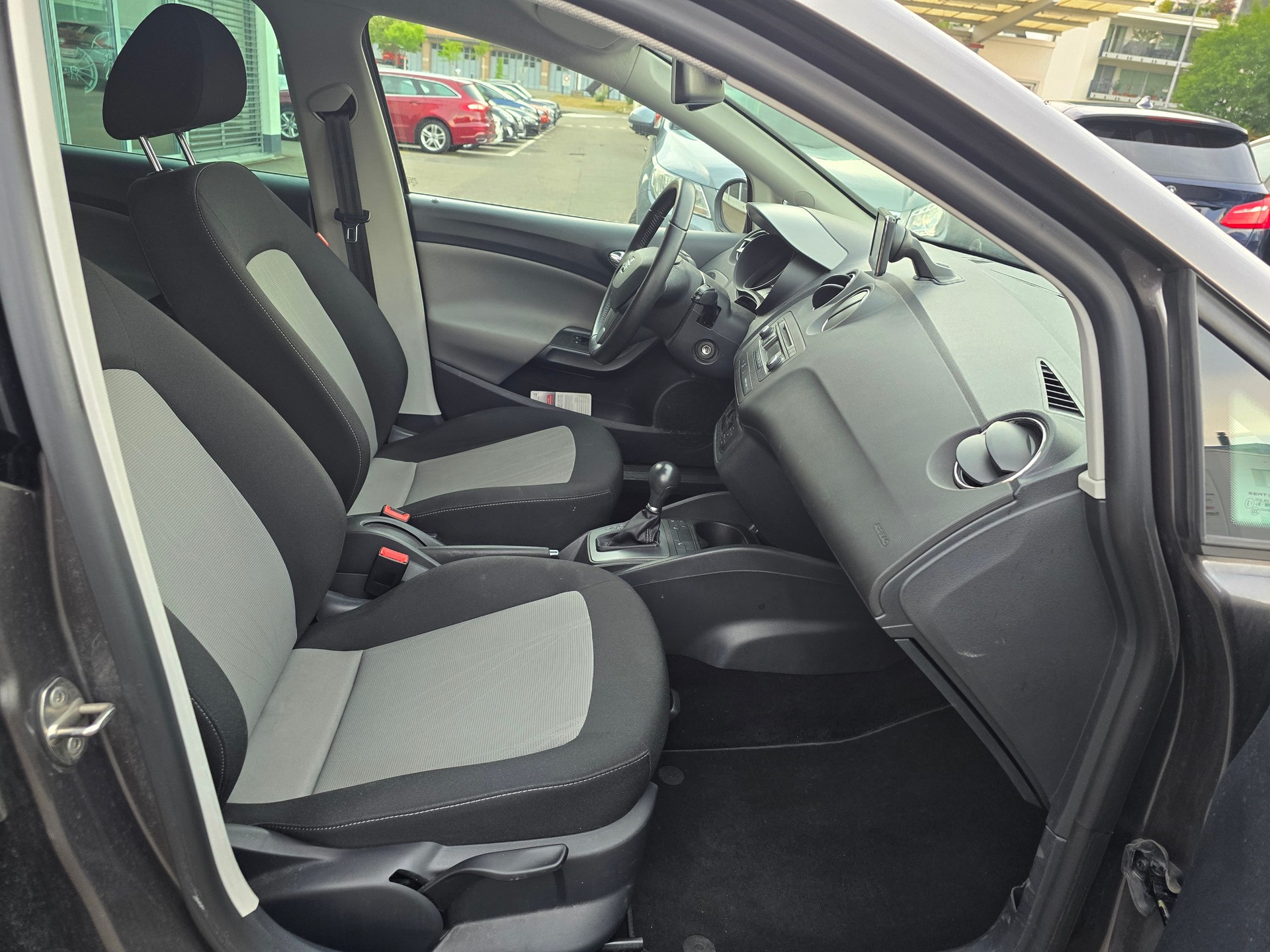 SEAT Ibiza ST 1.6 TDI Style ITECH DSG-image-9