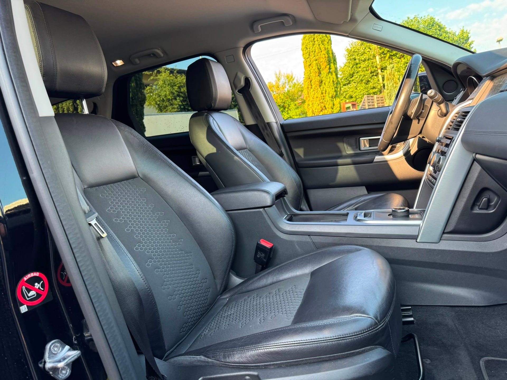 LAND ROVER Discovery Sport 2.0 TD AUTOMATIC-image-13