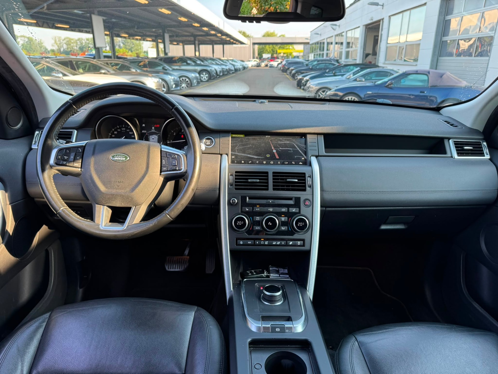 LAND ROVER Discovery Sport 2.0 TD AUTOMATIC-image-8