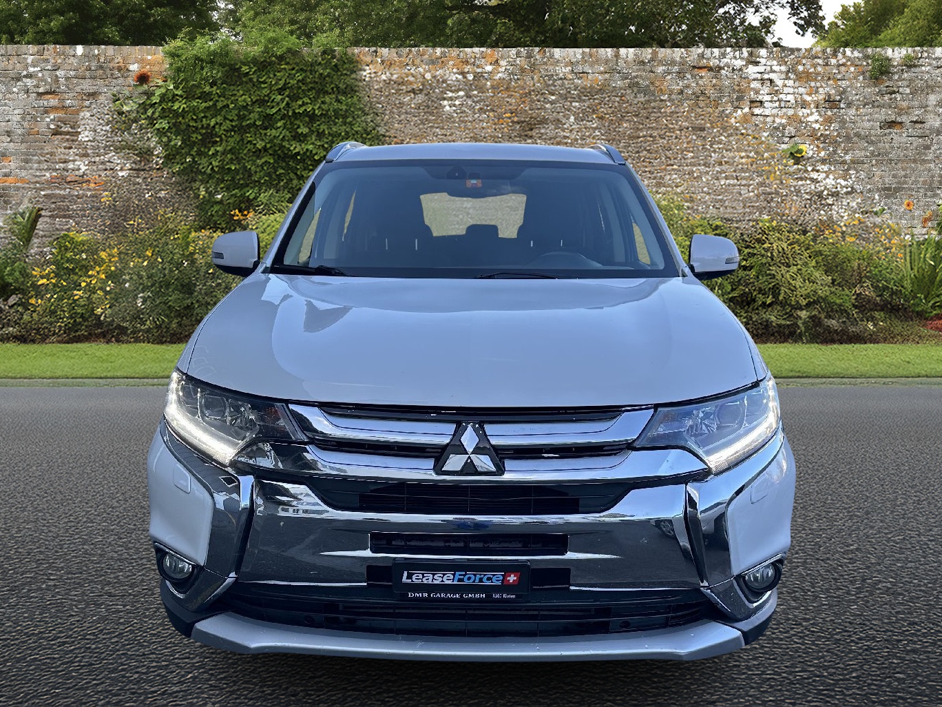 MITSUBISHI Outlander 2.2 DID Style 4WD Automatic-image-7