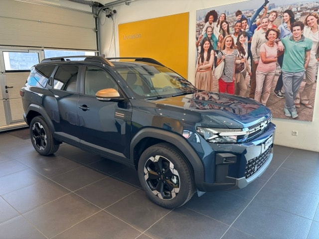 DACIA Bigster TCe 150 48V Extreme 4x4-image-0