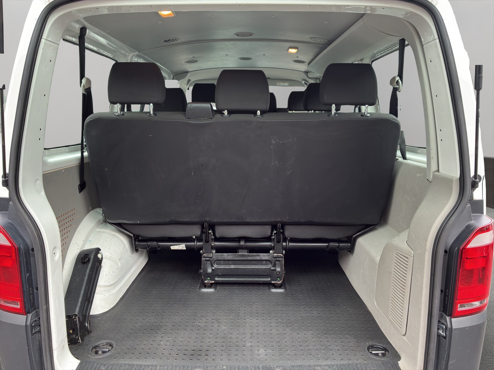 VW T6 2.0 TDI 4Motion-image-14