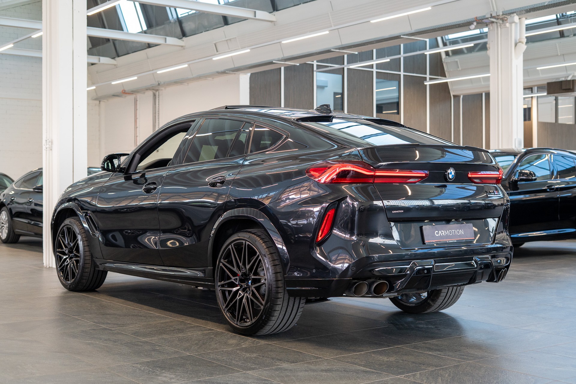 BMW X6 M Competition / Panorama / 360°Kamera / HeadUp-image-7