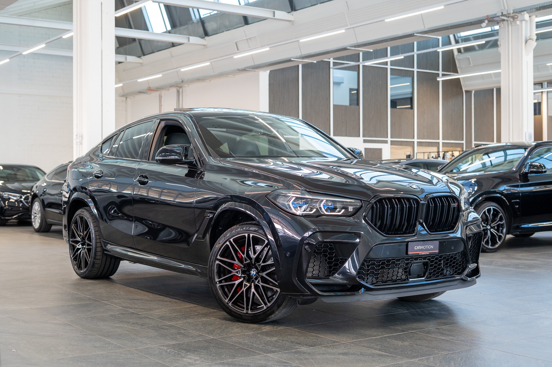 BMW X6 M Competition / Panorama / 360°Kamera / HeadUp-image-2