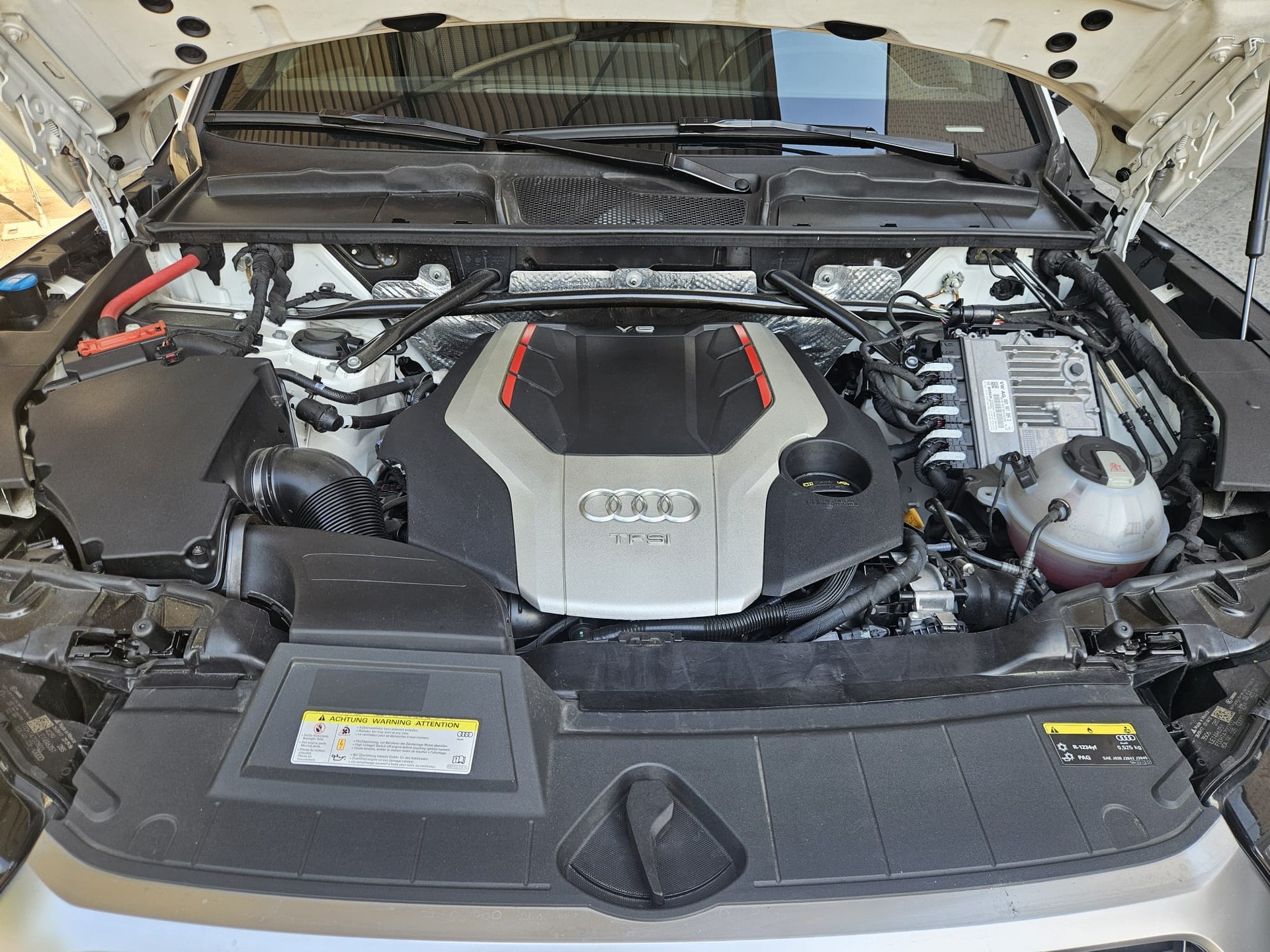 AUDI SQ5 3.0 TFSI quattro S-tronic-image-11