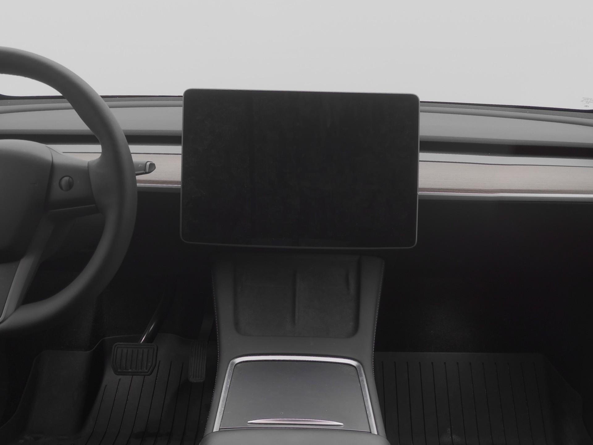 TESLA Model Y Long Range-image-5
