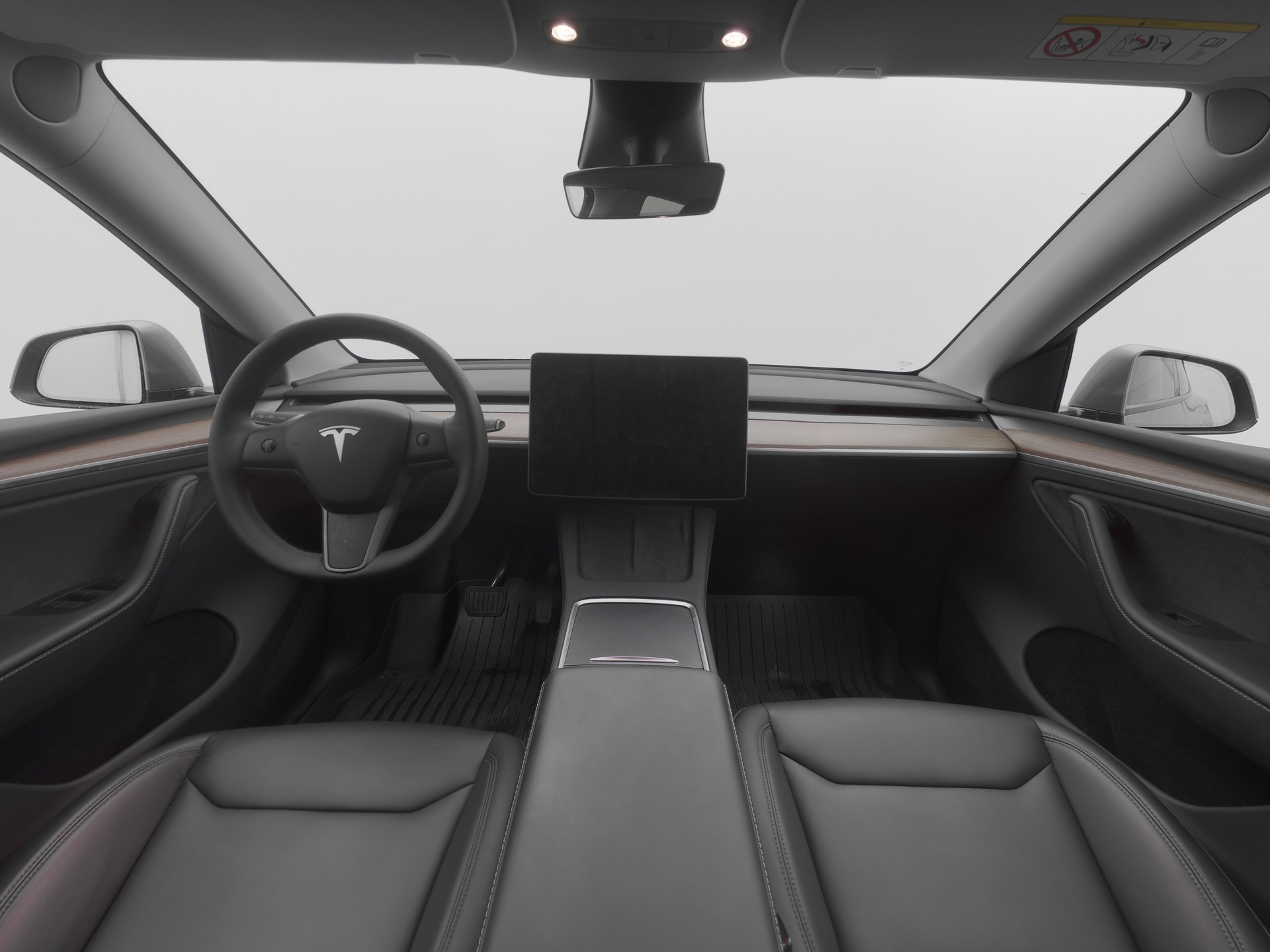 TESLA Model Y Long Range-image-4