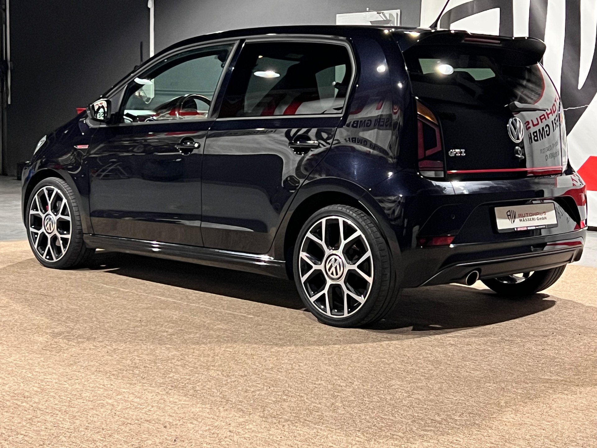 VW Up 1.0 TSI GTI-image-5