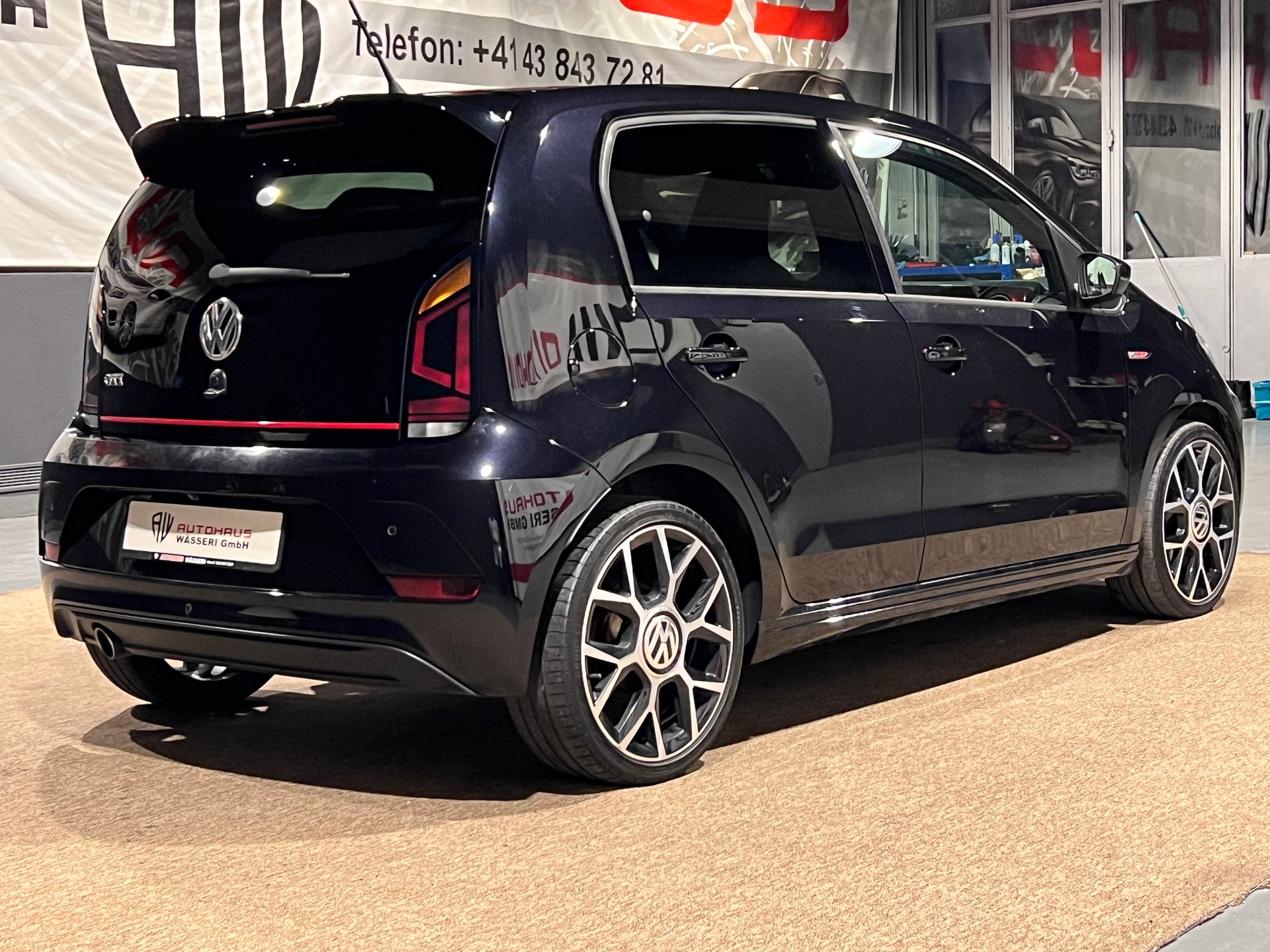 VW Up 1.0 TSI GTI-image-2