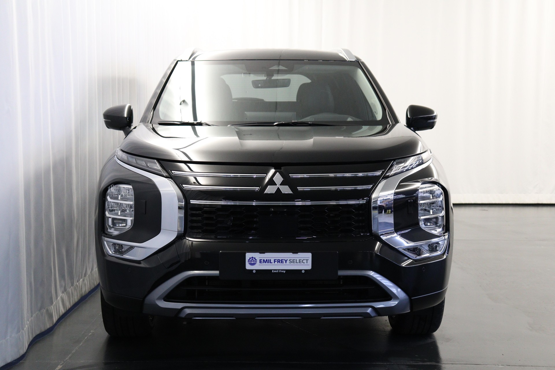 MITSUBISHI Outlander 2.4 PHEV Intense 4x4-image-10