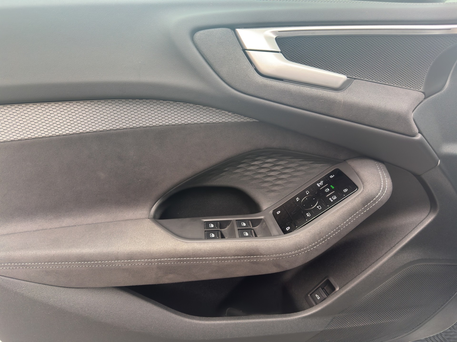 AUDI A5 Avant Black Line S Line TFSI-image-8