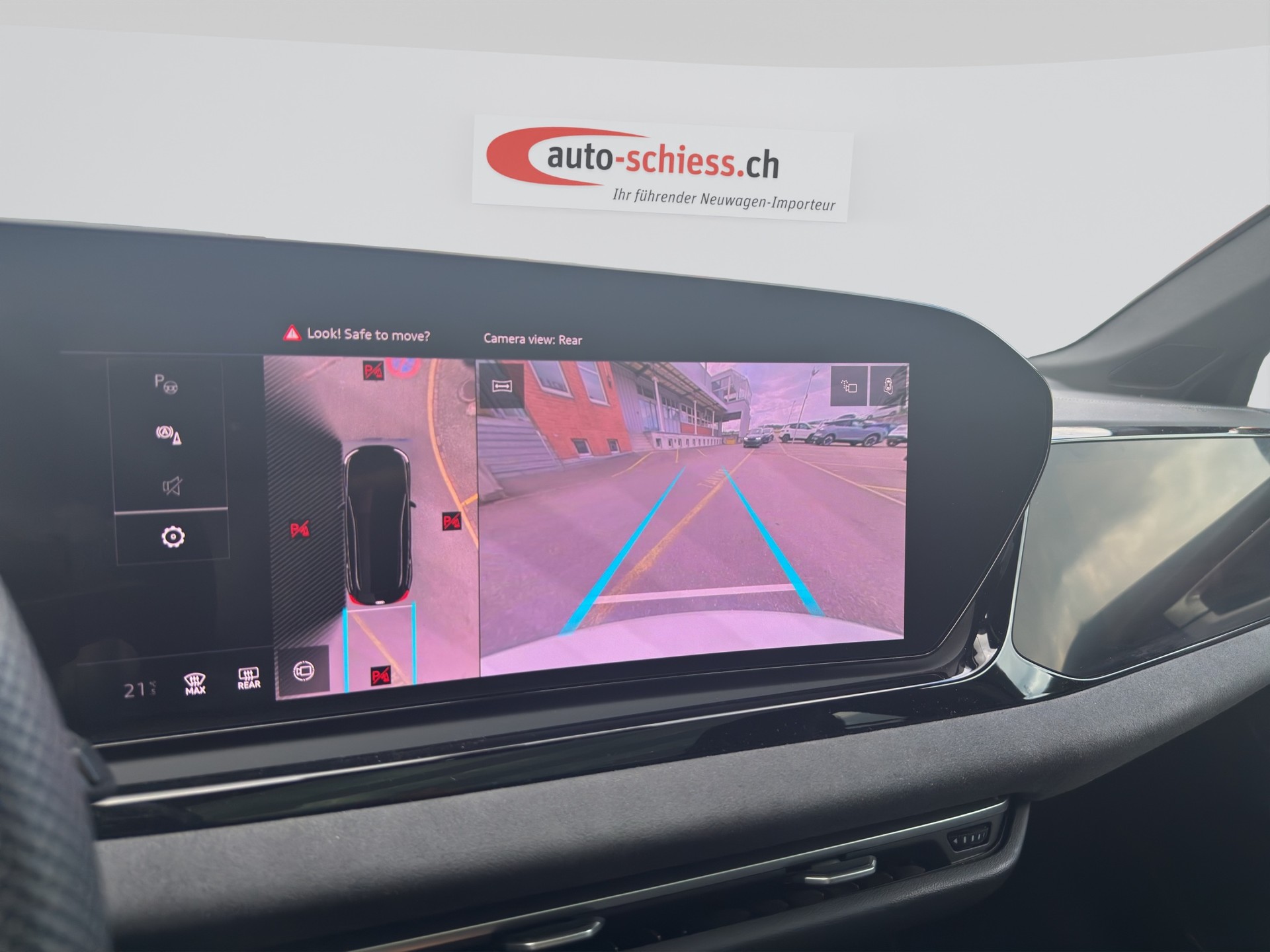 AUDI A5 Avant Black Line S Line TFSI-image-12