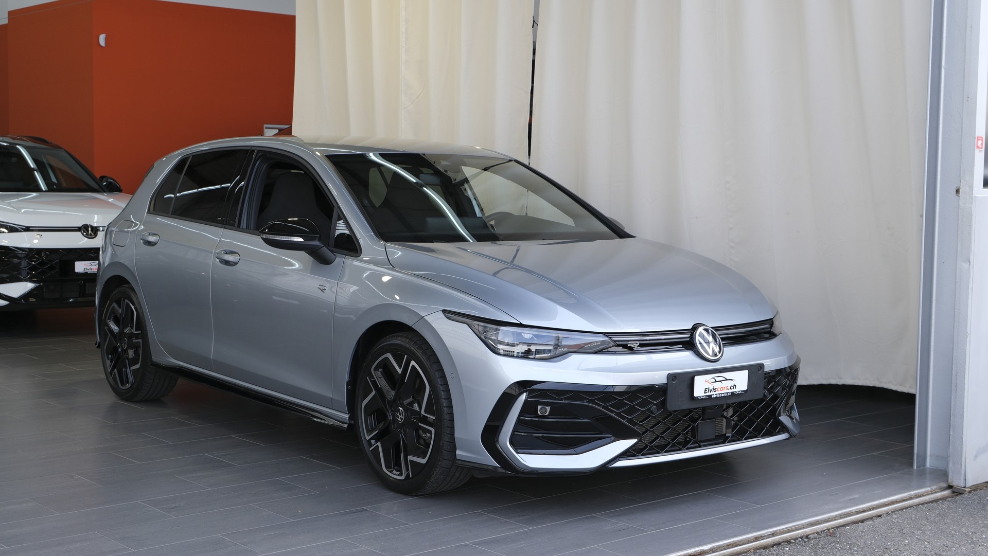 VW Golf 1.5 e TSI mHEV R-Line DSG * Black Style *-image-1