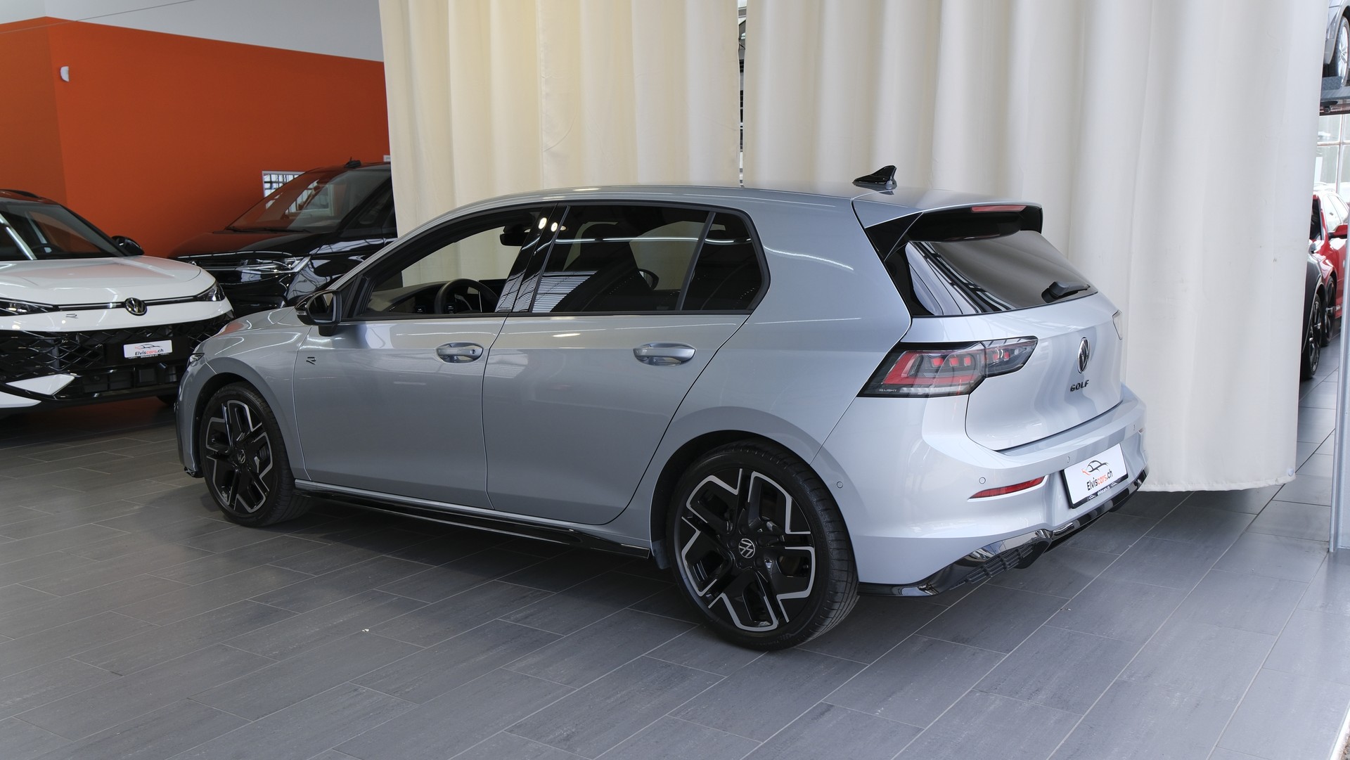 VW Golf 1.5 e TSI mHEV R-Line DSG * Black Style *-image-11