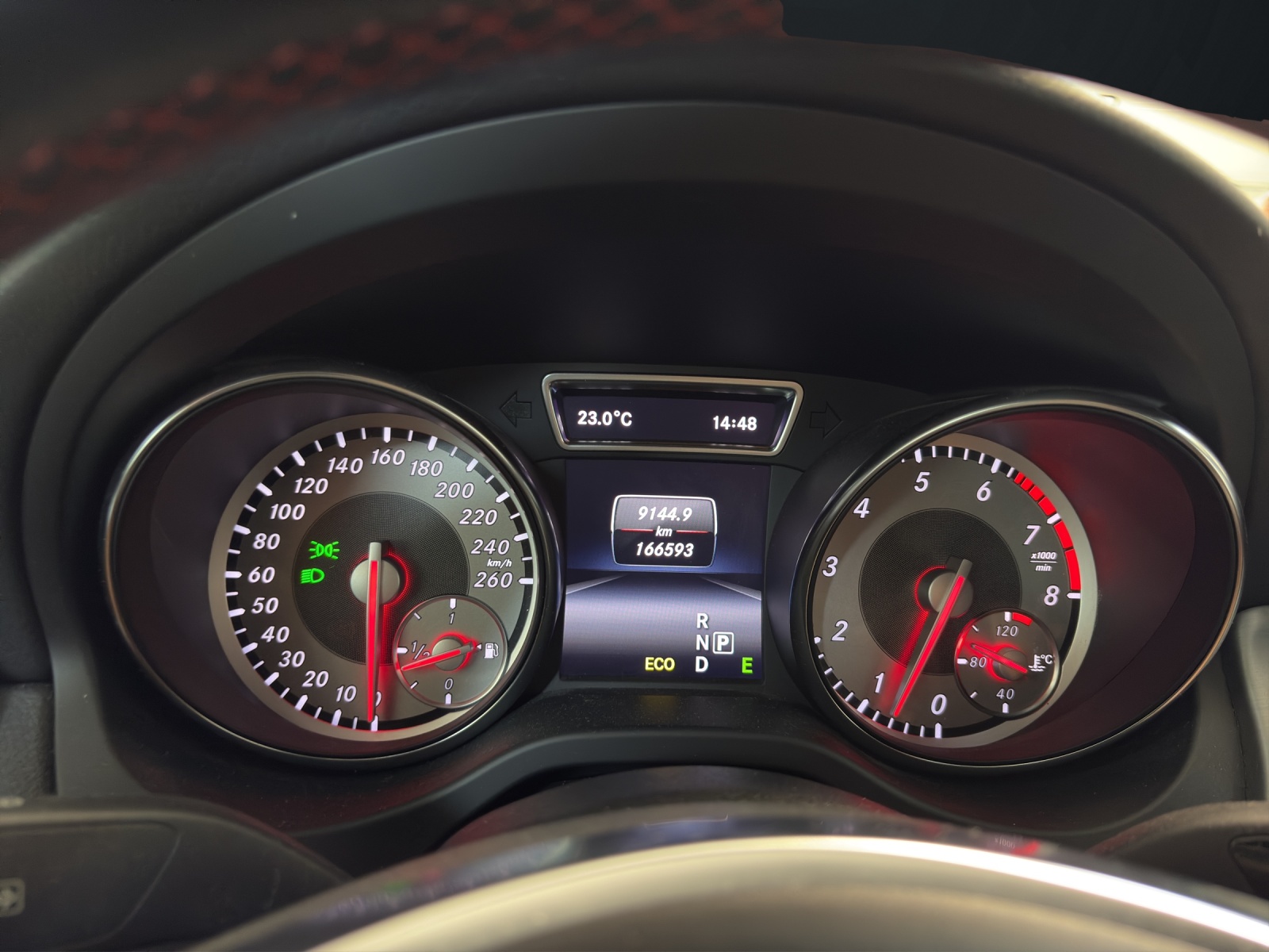 MERCEDES-BENZ CLA 250 AMG Line 7G-DCT 4Matic-image-14