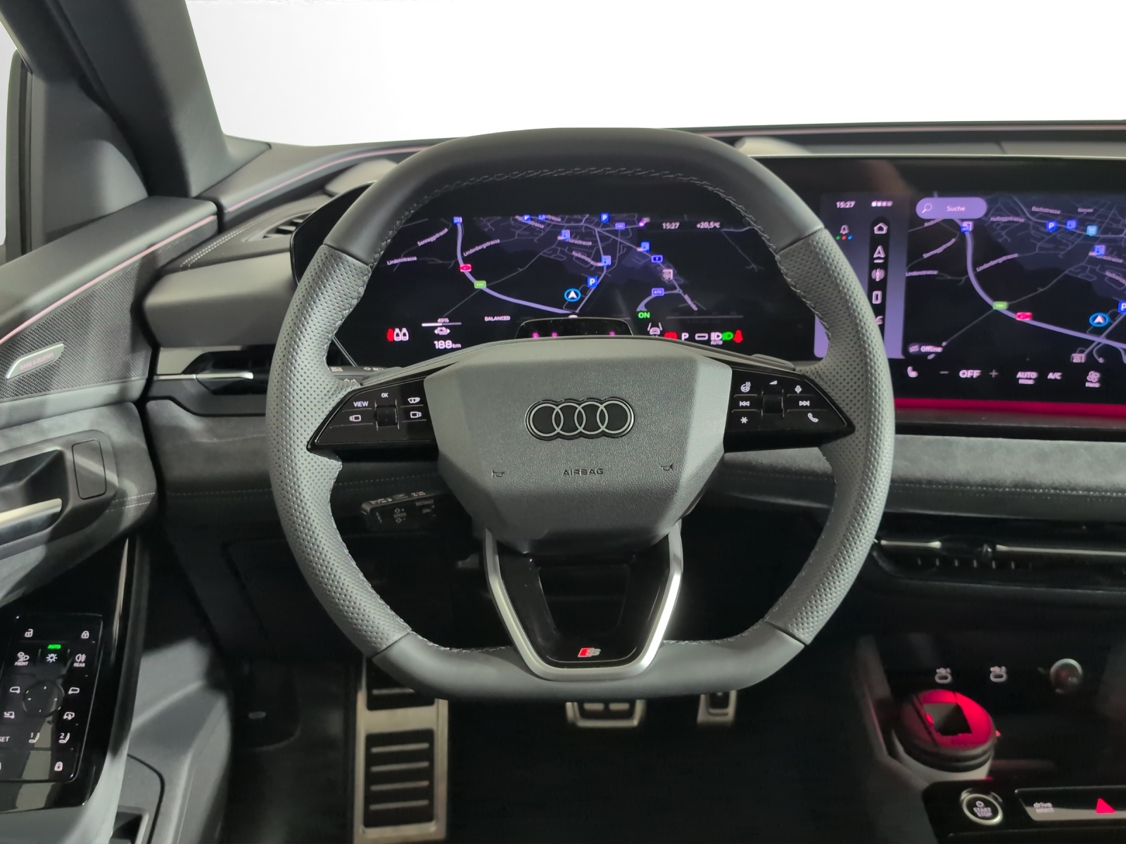 AUDI Q6 Sportback e-tron quattro-image-11