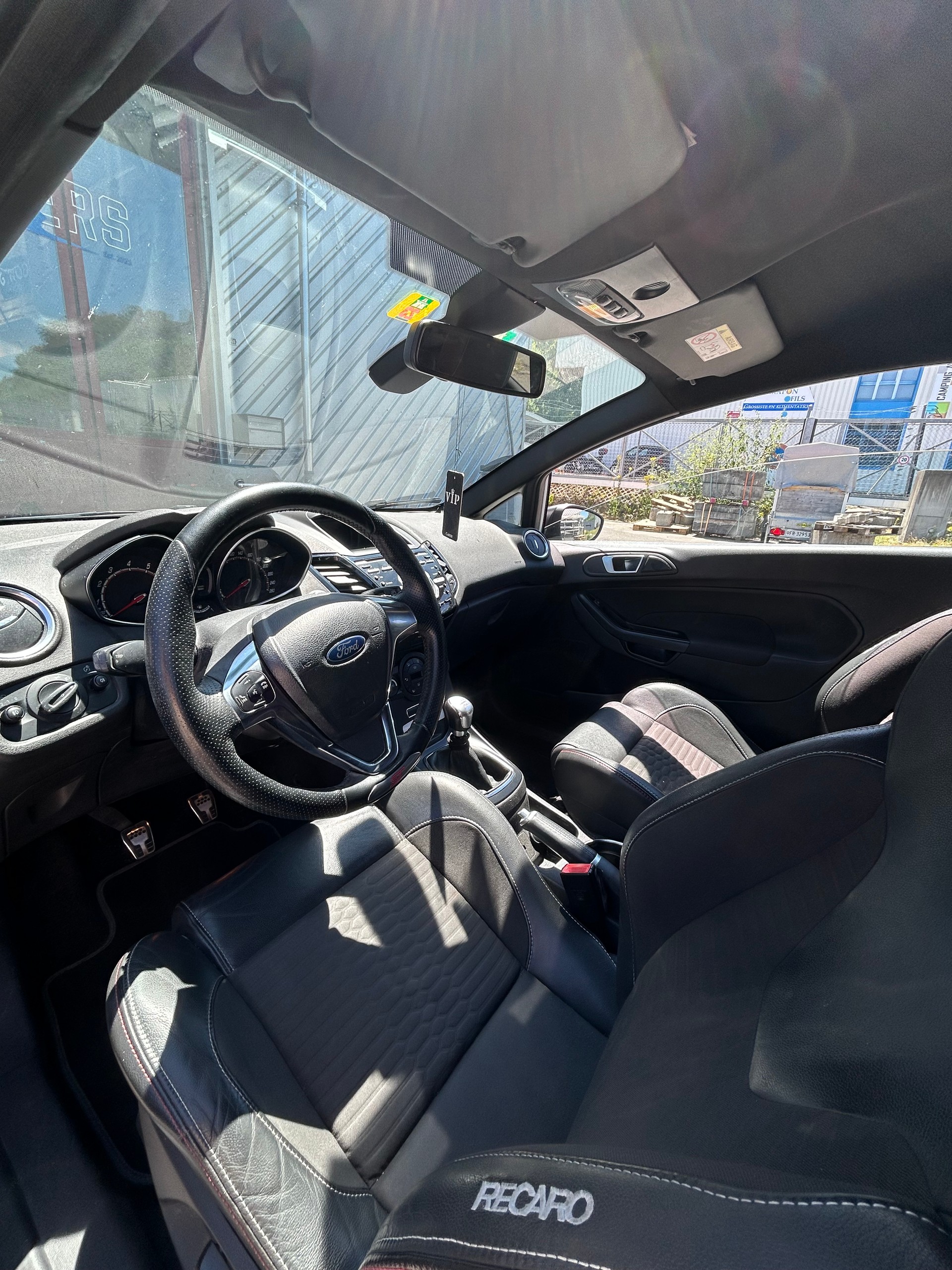 FORD 1.6 EcoB ST200-image-2