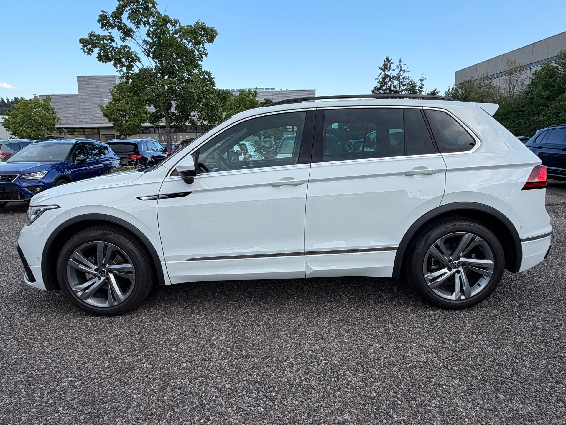 VW Tiguan 1.5TSI Evo R-Line 75 Edition DSG-image-7