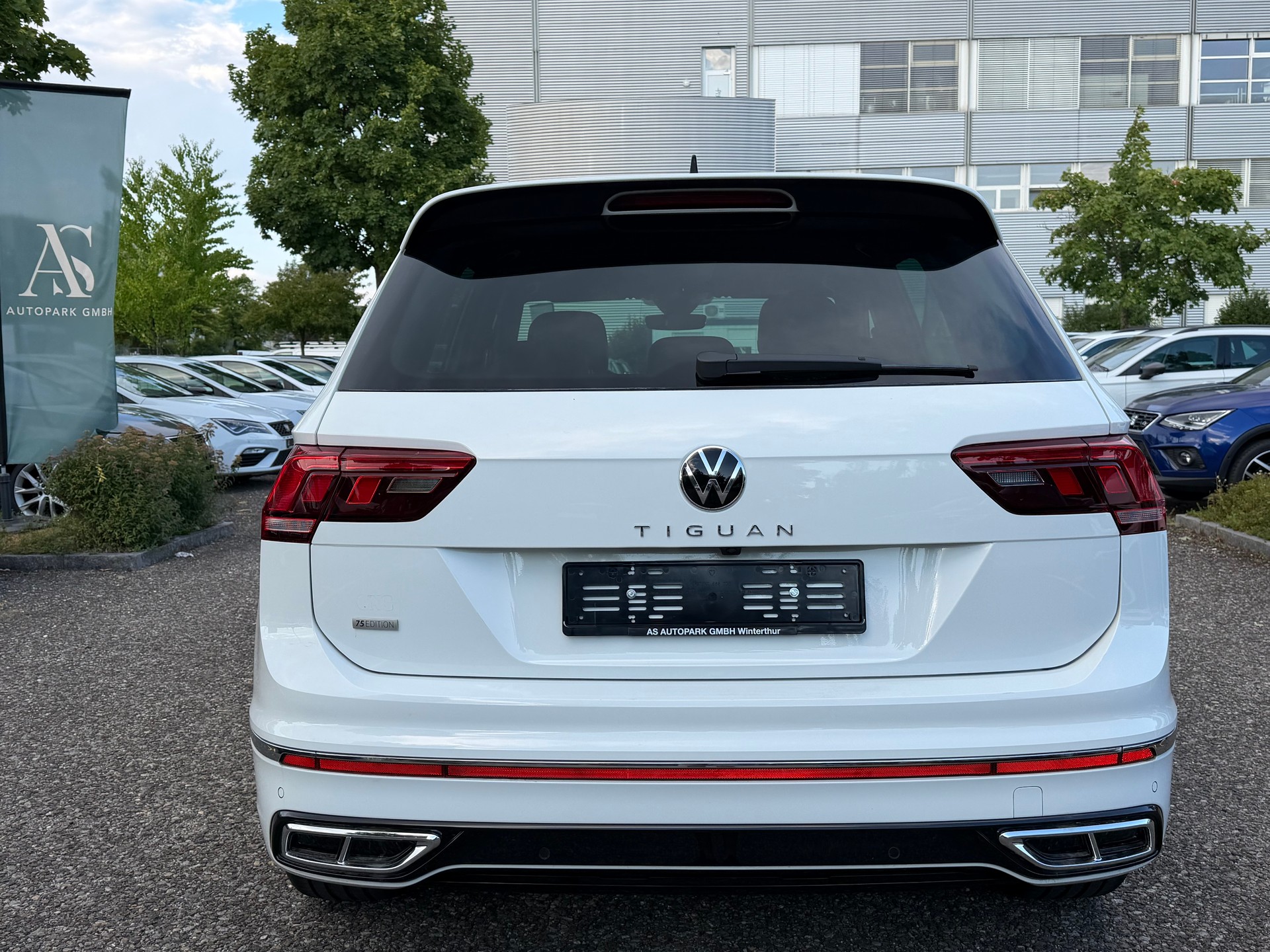 VW Tiguan 1.5TSI Evo R-Line 75 Edition DSG-image-5