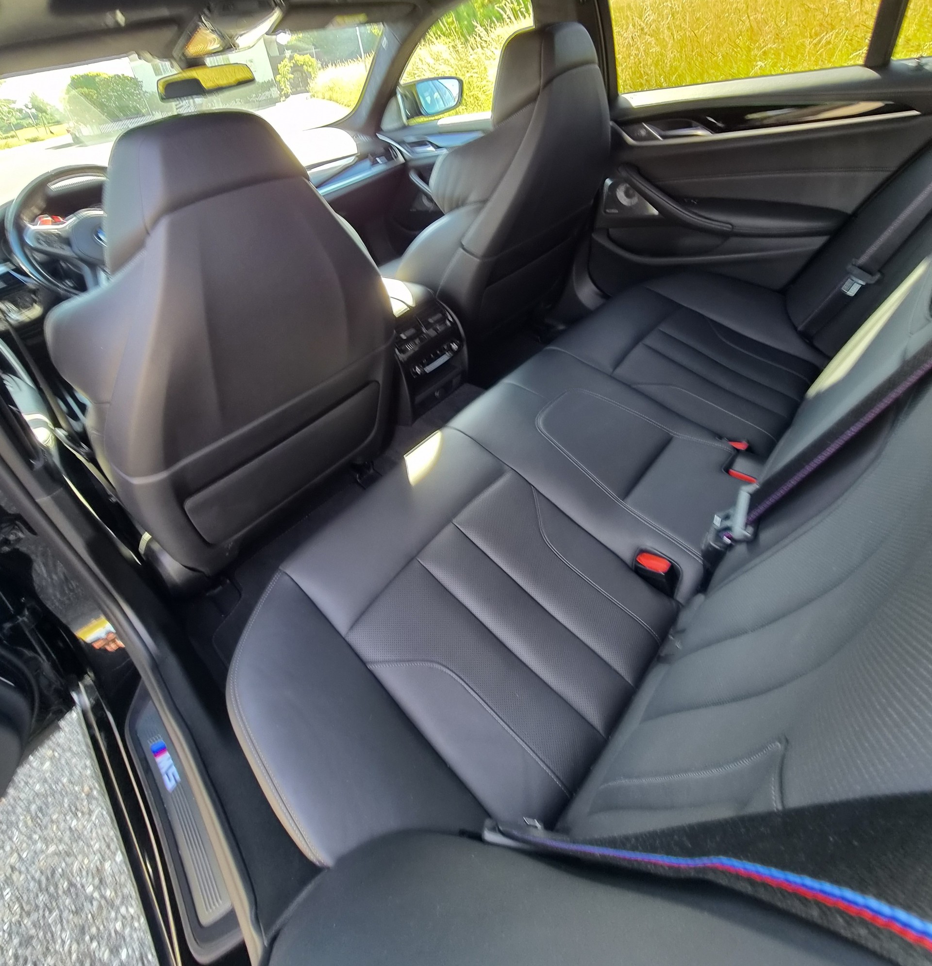 BMW M5 Competition xDrive-image-4