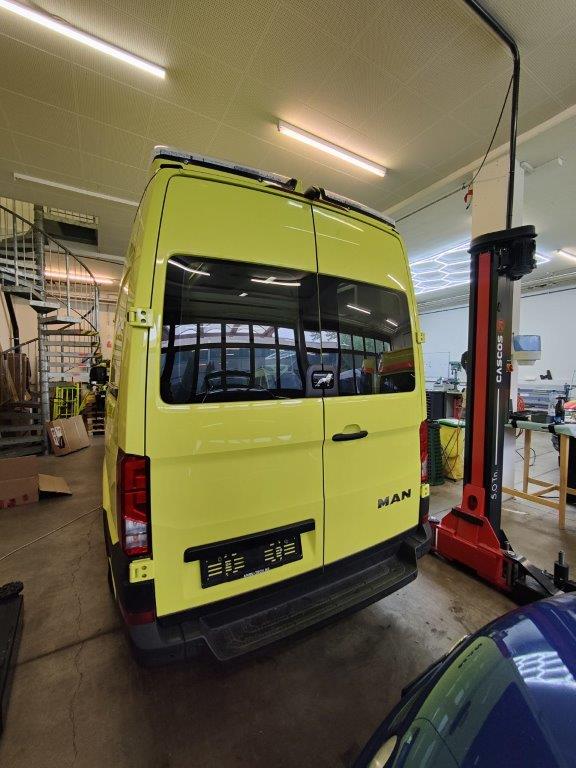 MAN Rettungswagen-image-1